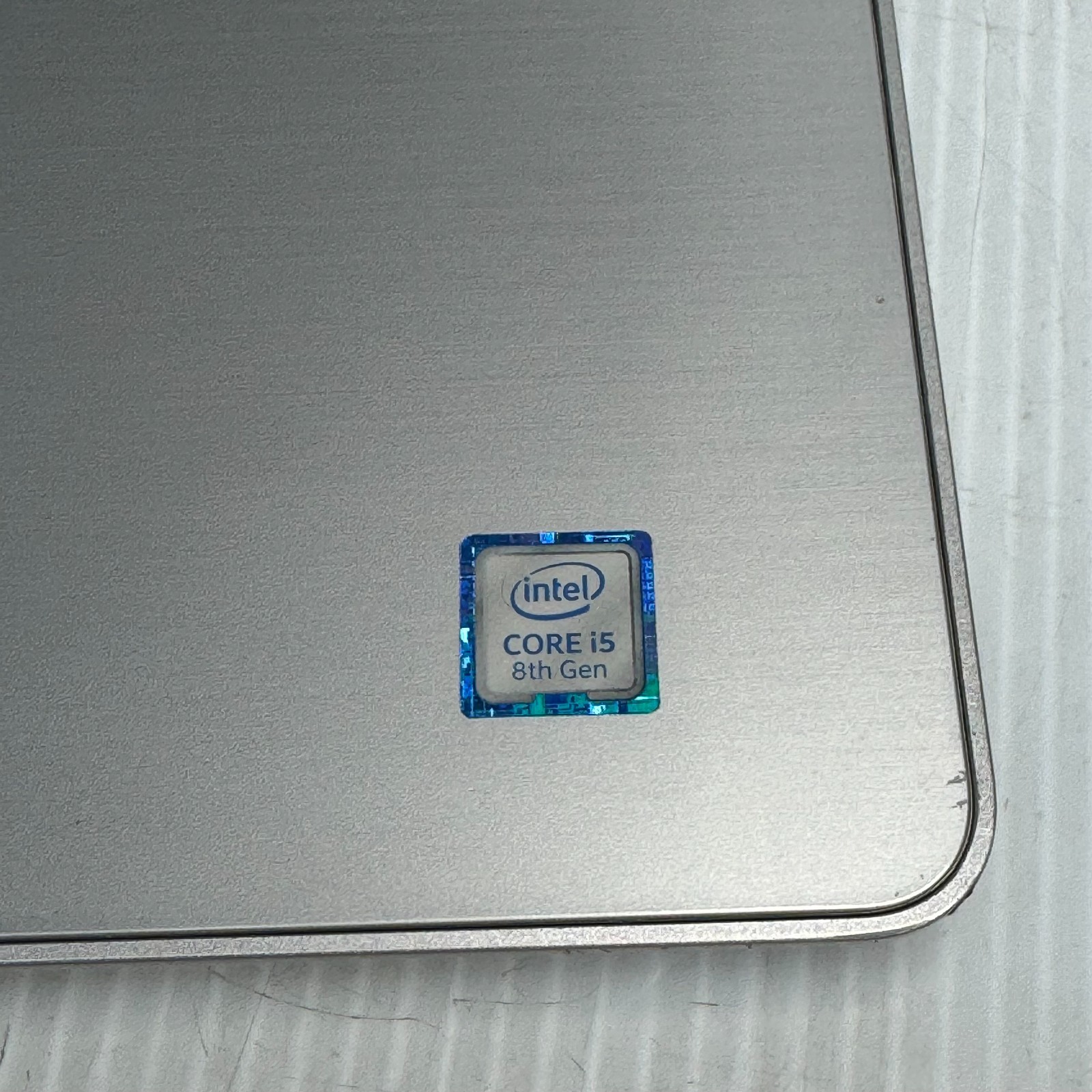 Dell Inspiron 5770 i5-8250U 17.3″ Windows 11 Pro Laptop 128GB SSD 16GB **WEAR**