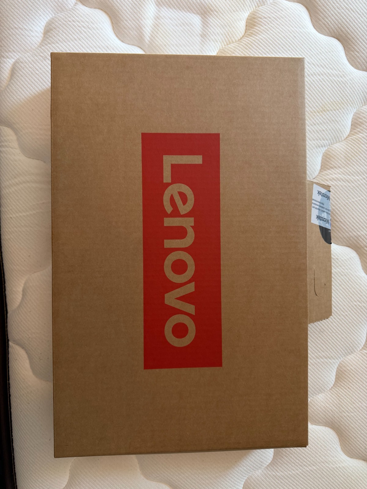 Lenovo V14 G4 ABP 14″ (256GB SSD, AMD Ryzen 5 5000 Series, 4.00 GHz, 8GB,…