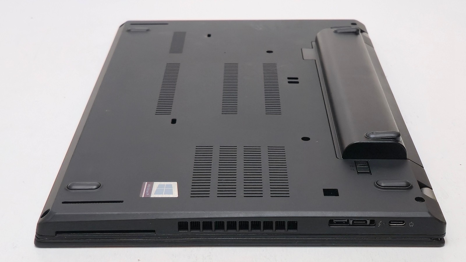 Lenovo ThinkPad T480 (i7-8th 32GB RAM 1TB SSD) 14″ Touch GeForce 2GB GPU