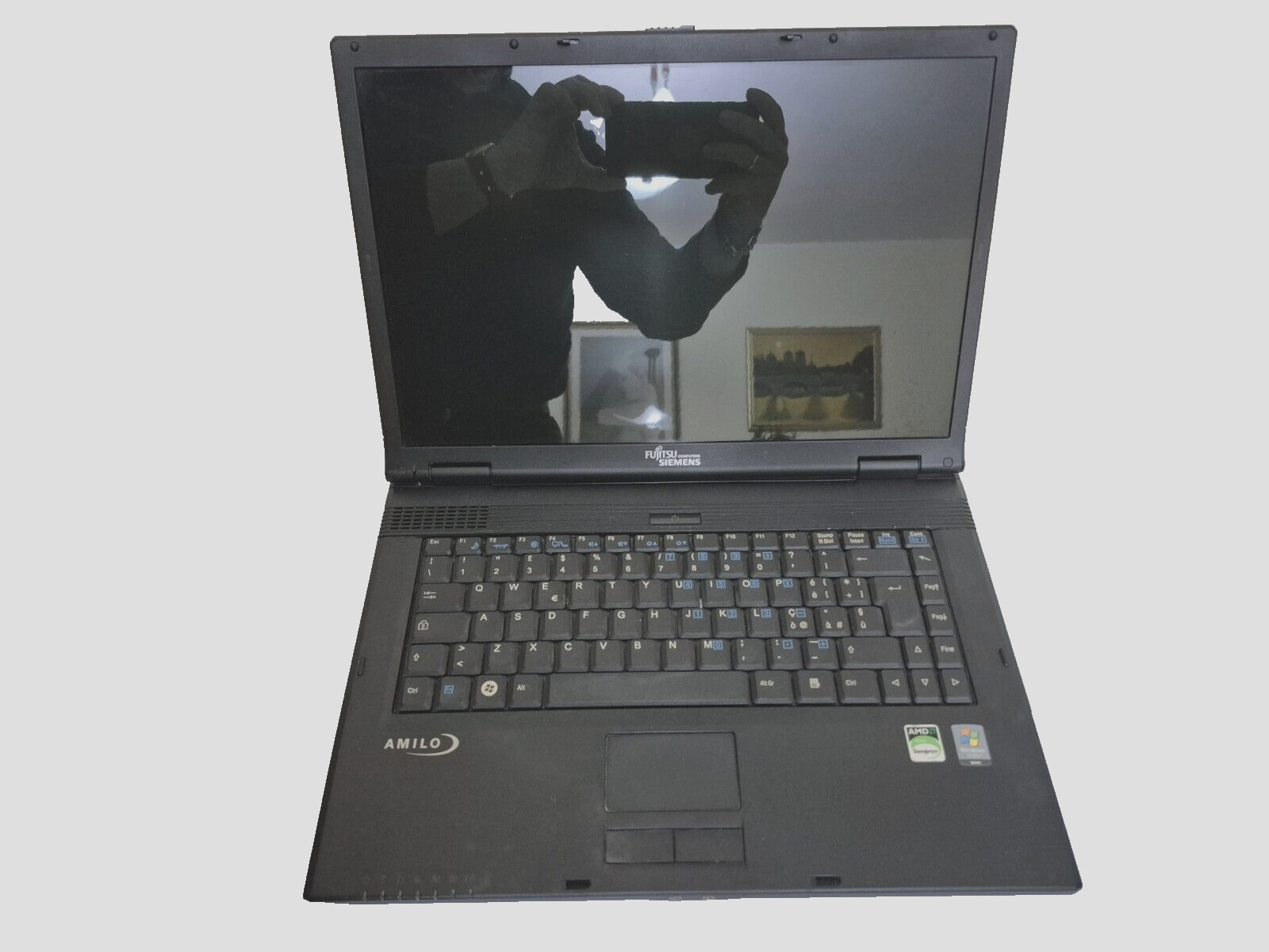 Fujitsu Siemens Laptop Amilo La1703 Cpu Amd Sempron 3500+ 2Gb For Parts