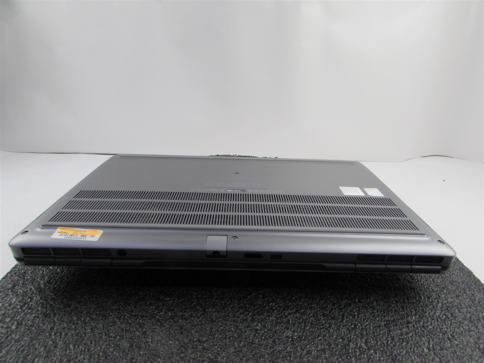DELL PRECISION 7560 1920X1080 FHD I7-11850H 1TB 32GB RAM RTX A3000 WIN 11 NO BAT