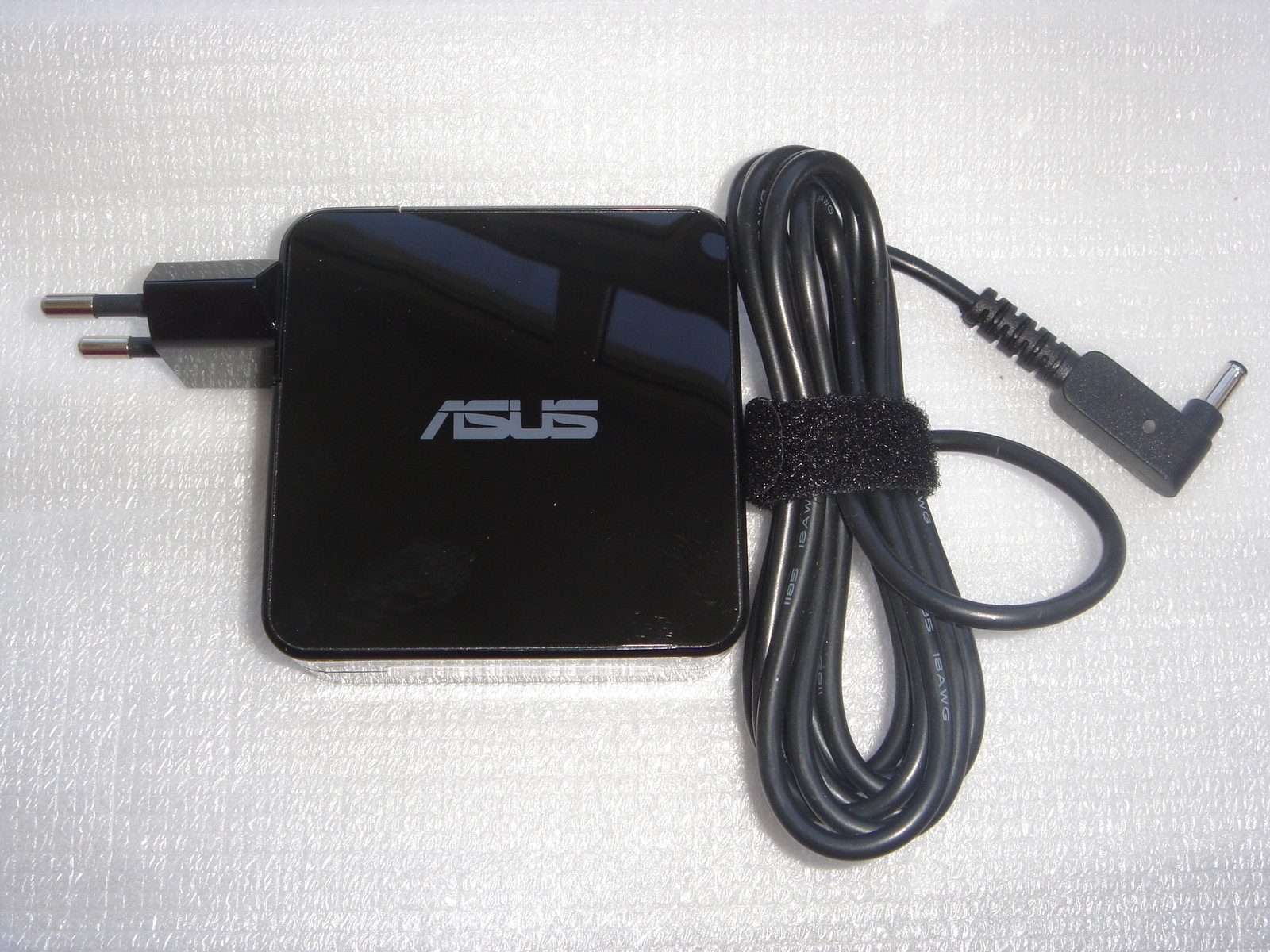 ASUS ADP-45AW Power Supply 19V 2.37A 45W ZenBook UX21A UX31A UX50 UX52