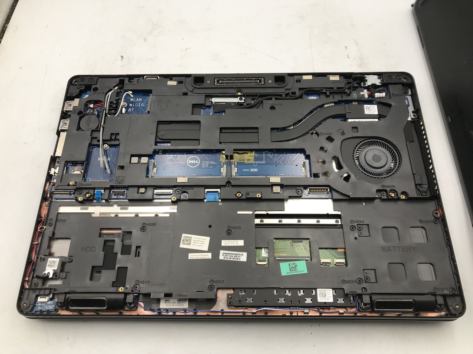 DELL LATITUDE E5570 – BOOTS TO BIOS – INTEL I3 6100U – NO RAM – READ DESCRIP -BB