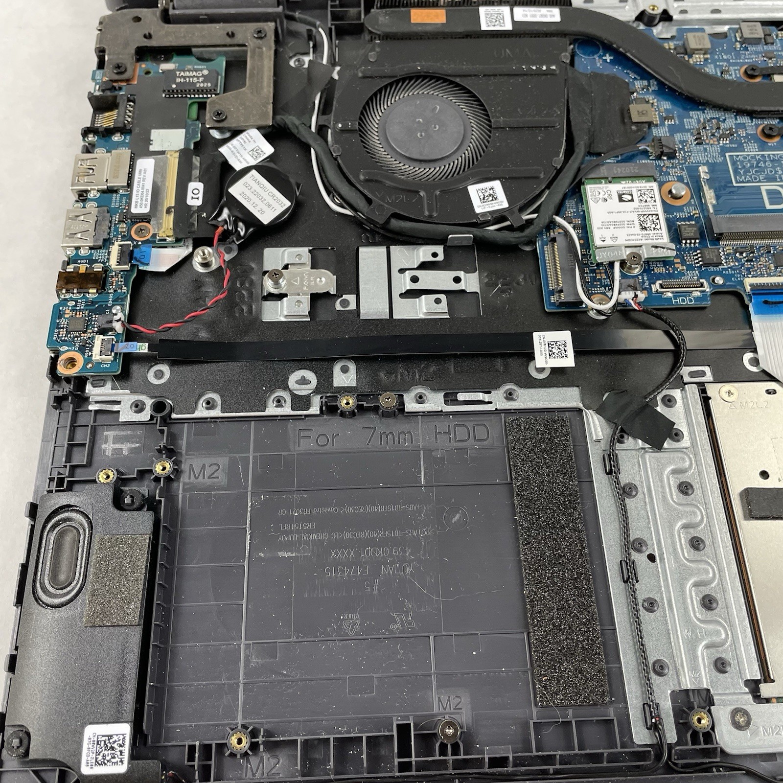 Dell Latitude 3510 15.6″ i7-10210U 1.60 GHz 8 GB RAM No SSD/OS/AC/Battery