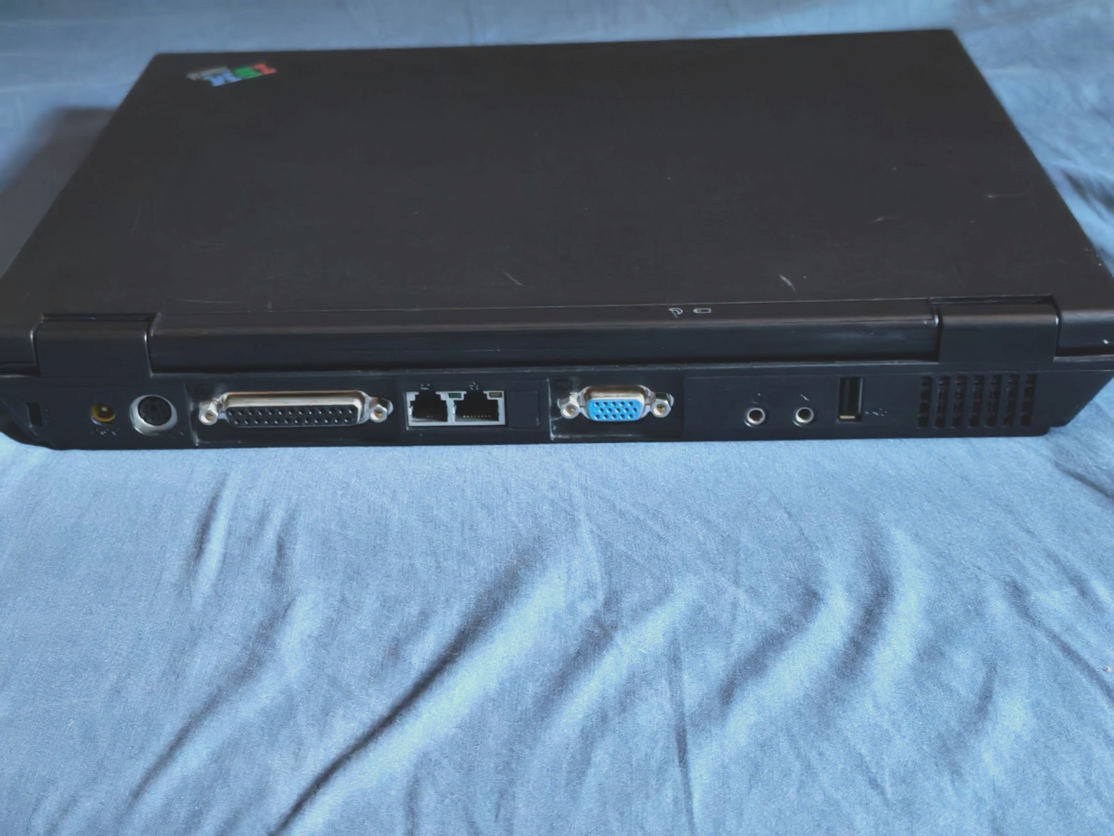 IBM ThinkPad iSeries 1161 – Win98 SE, Celeron, 32MB, 6GB
