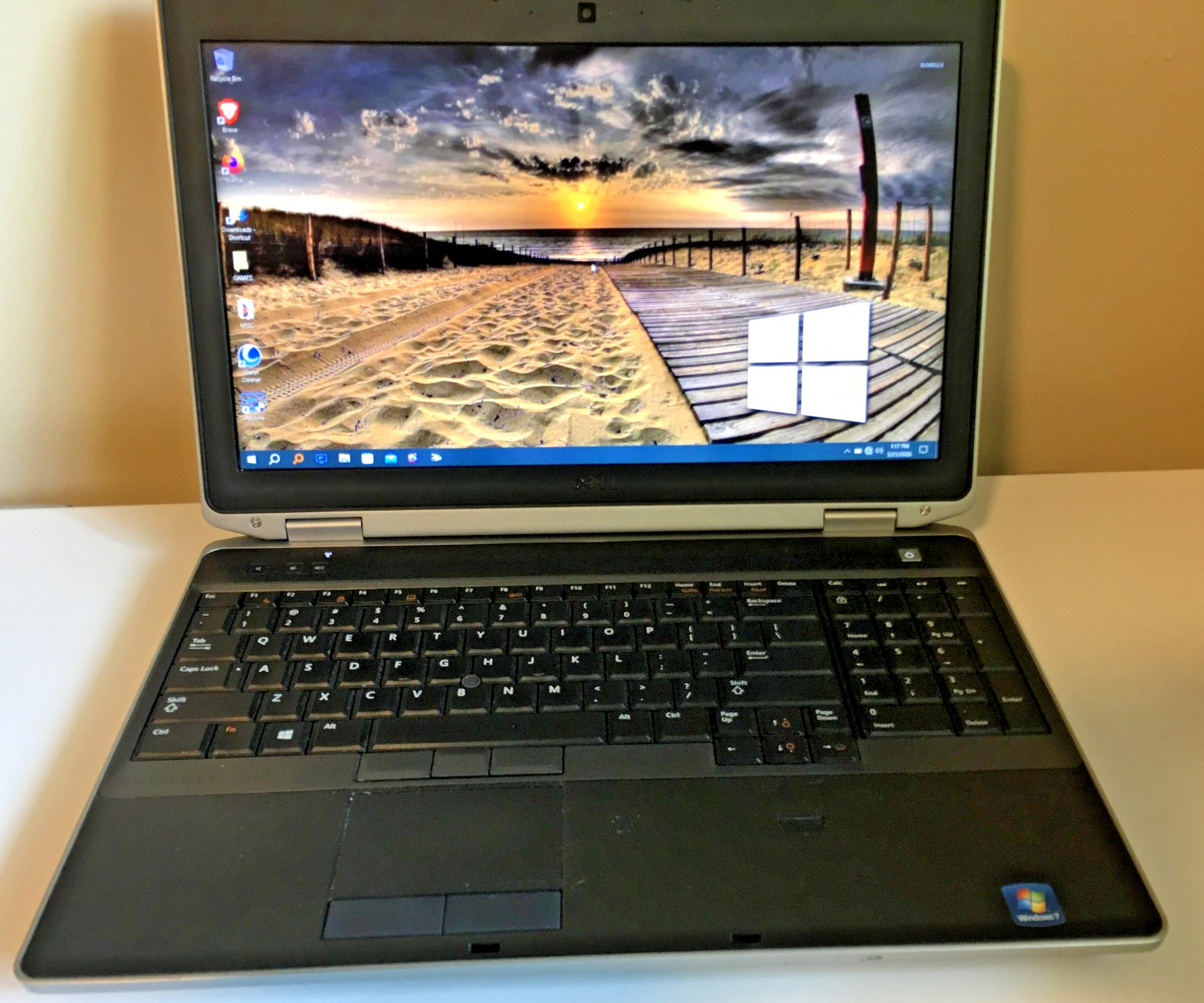 DELL LATITUDE E6530 15.5″ I7-3520M 8GB RAM 230GB SSD Win10Pro/DVD