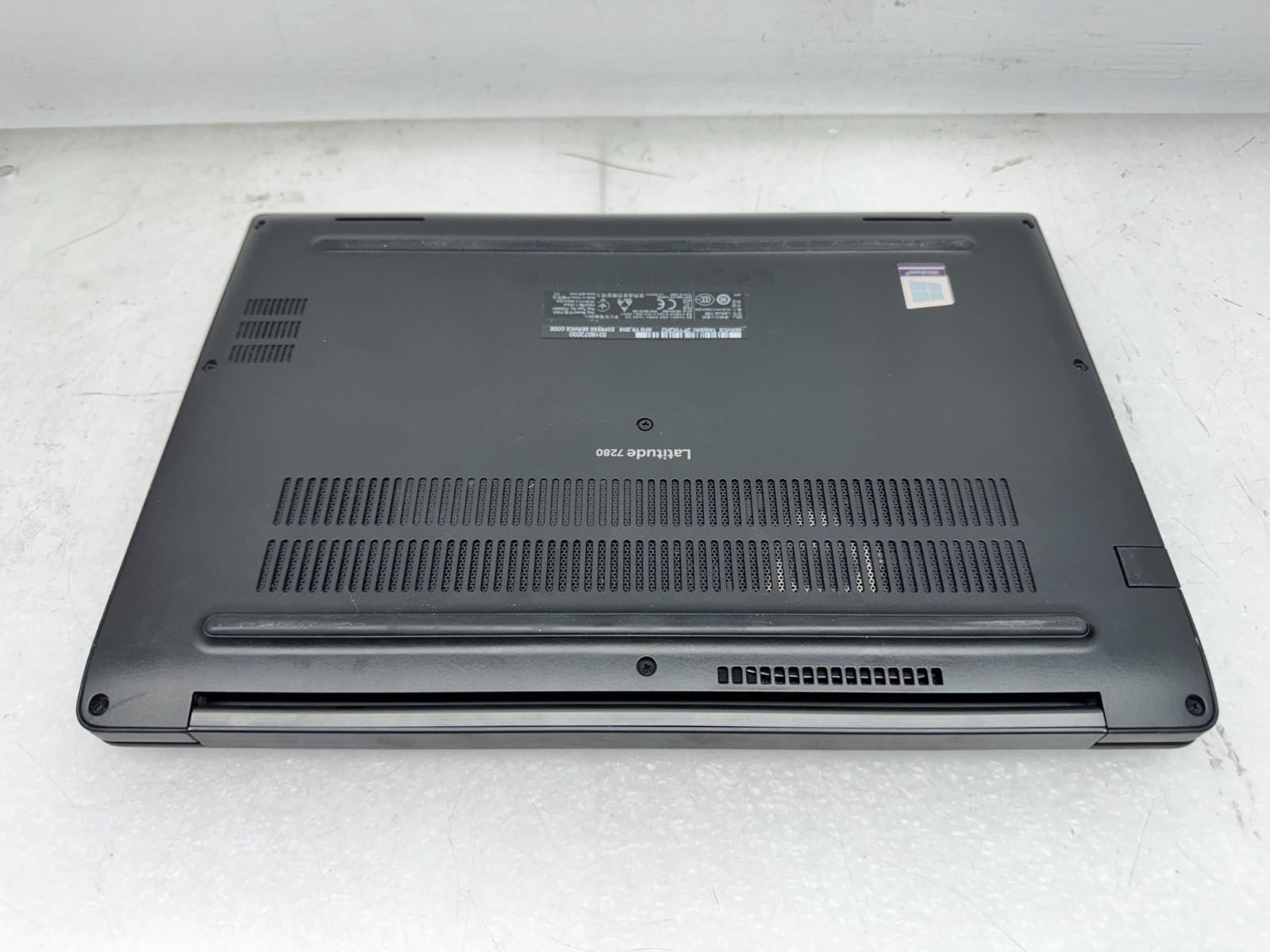 Dell Latitude 7280 14″ FHD i7-7600U@2.8GHz 16GB RAM 256 SSD Win11 *Read*