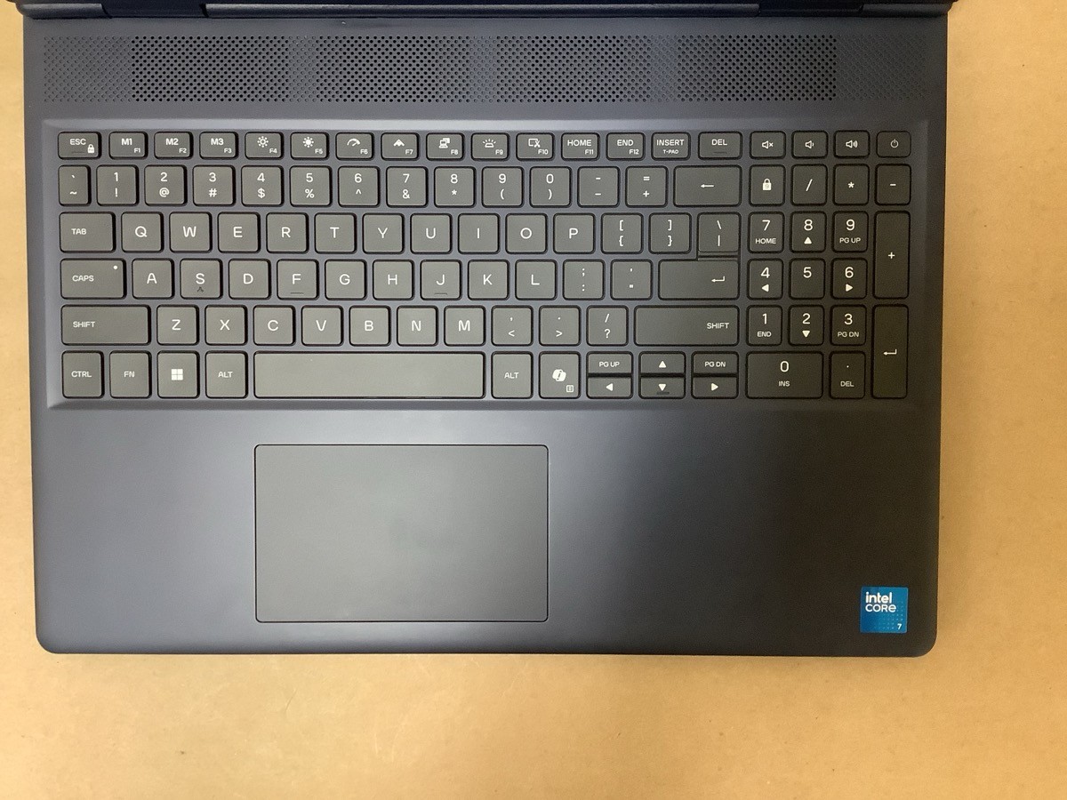 ALIENWARE AC16250 16 AURORA GAMING LAPTOP WITH POWER SUPPLY CORD (B42013535)