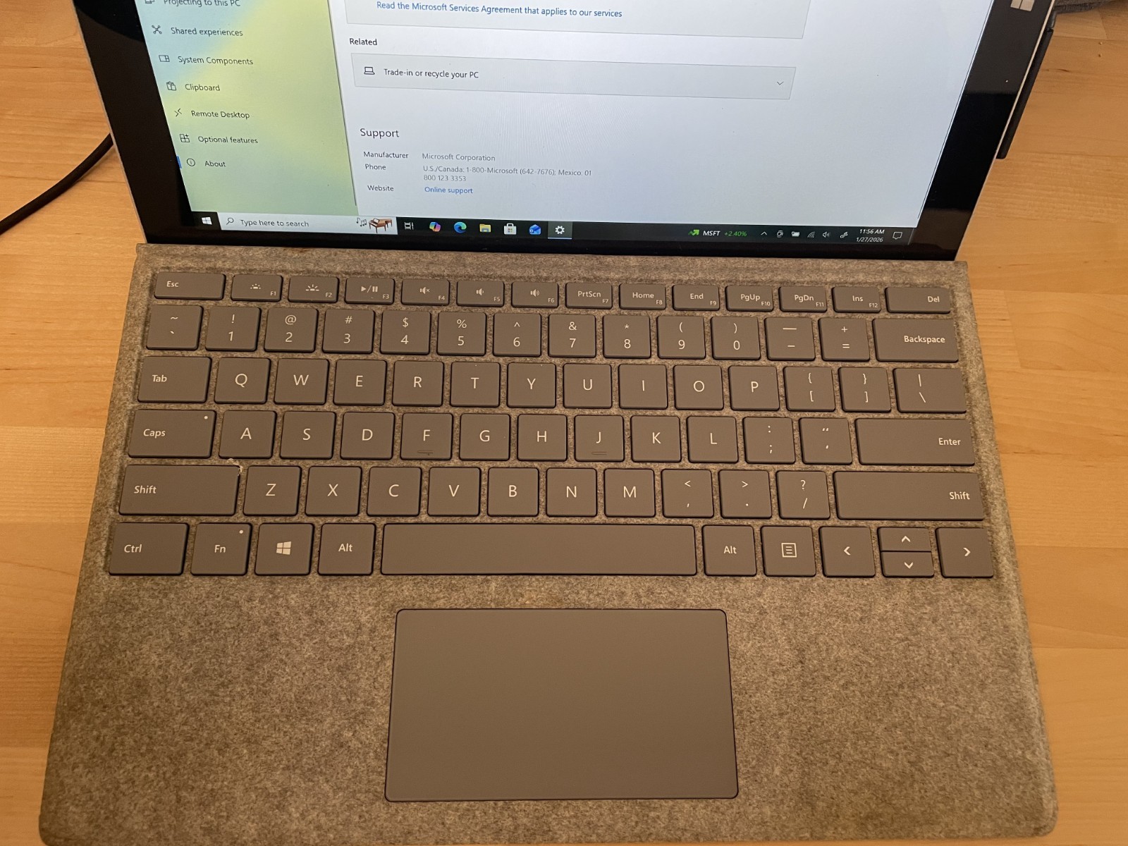 Microsoft Surface Book Pro 3, 256GB SAMSUNG SSD, Intel i5-4300U CPU, 8GB RAM