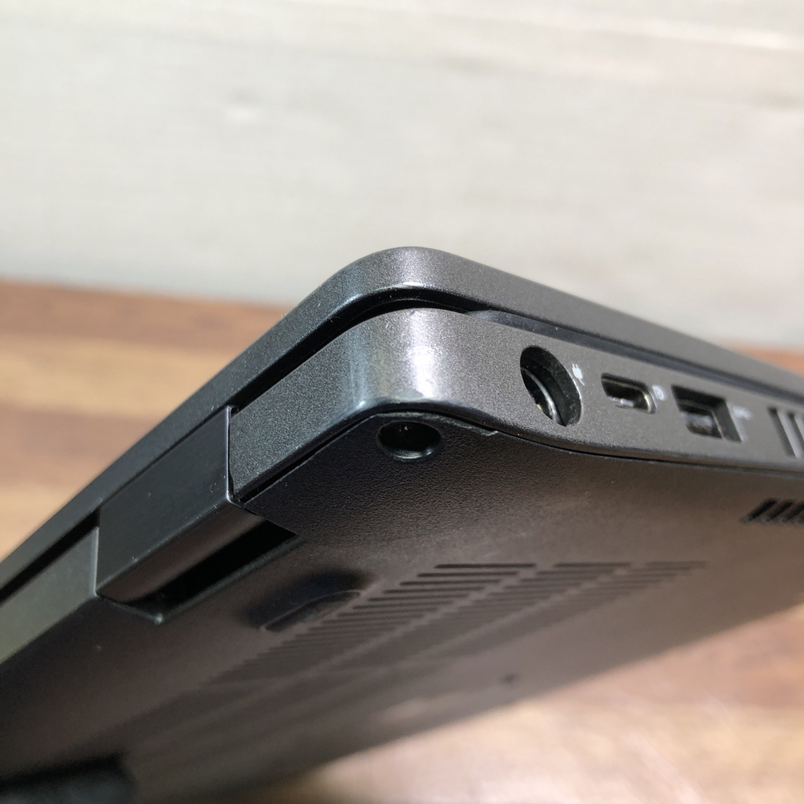 Dell Latitude 5400 14” Core i5-8365U 1.60GHz 256GB SSD 16GB RAM DDR4