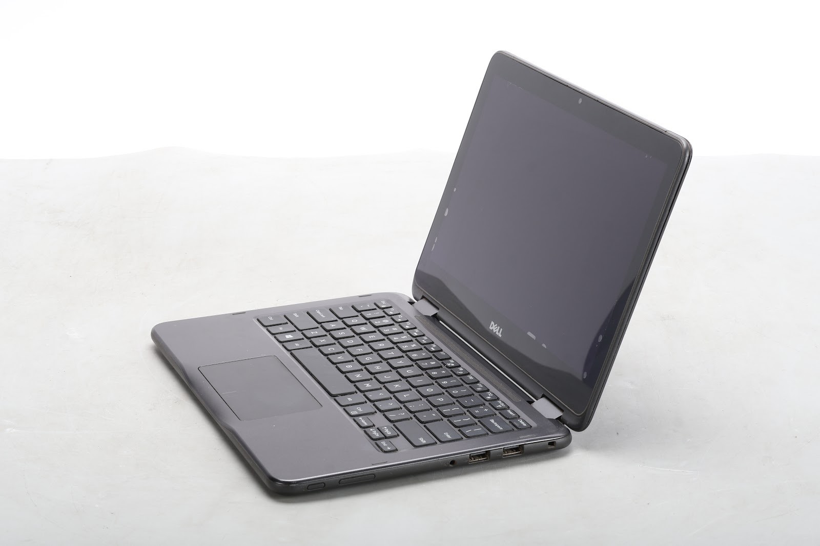 Dell Inspiron 3185 Laptop W/ AMD A6-9220e CPU @1.90GHz / 4GB Ram / 32GB SSD Fair