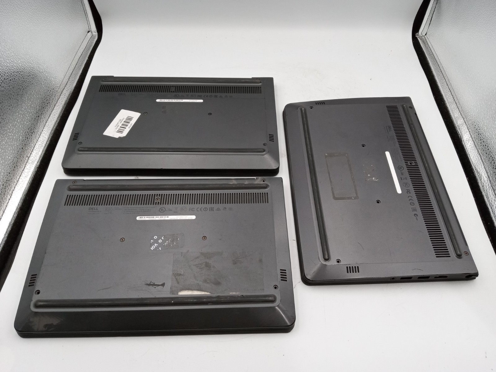 Lot of 3 – Dell Chromebook 11 CB1C13 – FOR PARTS / REPAIR – VARIOUS ISSUES -RR
