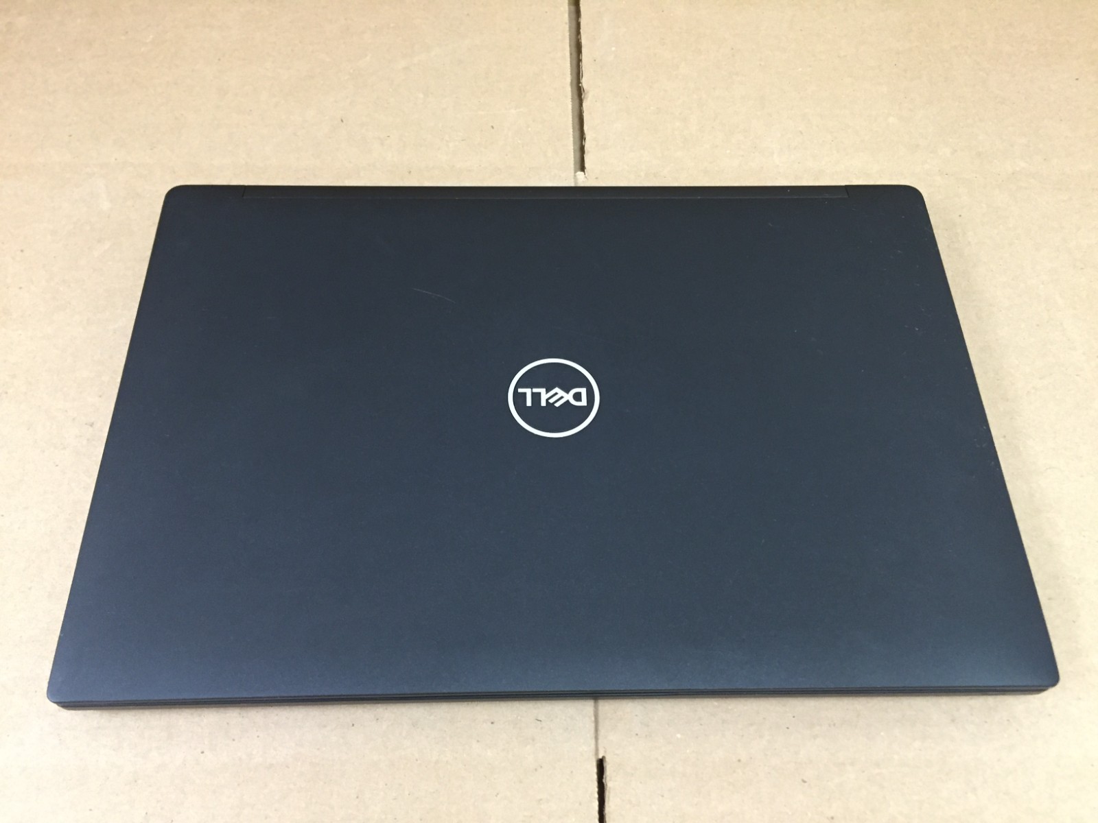Dell Latitude 7490 14″ FHD Laptop i5-8350U 8GB RAM 256GB SSD w/AC