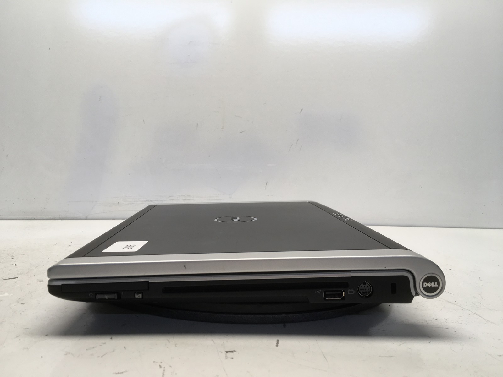 Dell XPS M1530 Intel Pentium Dual Core 2.4GHz 4 GB NO HDD No Batt