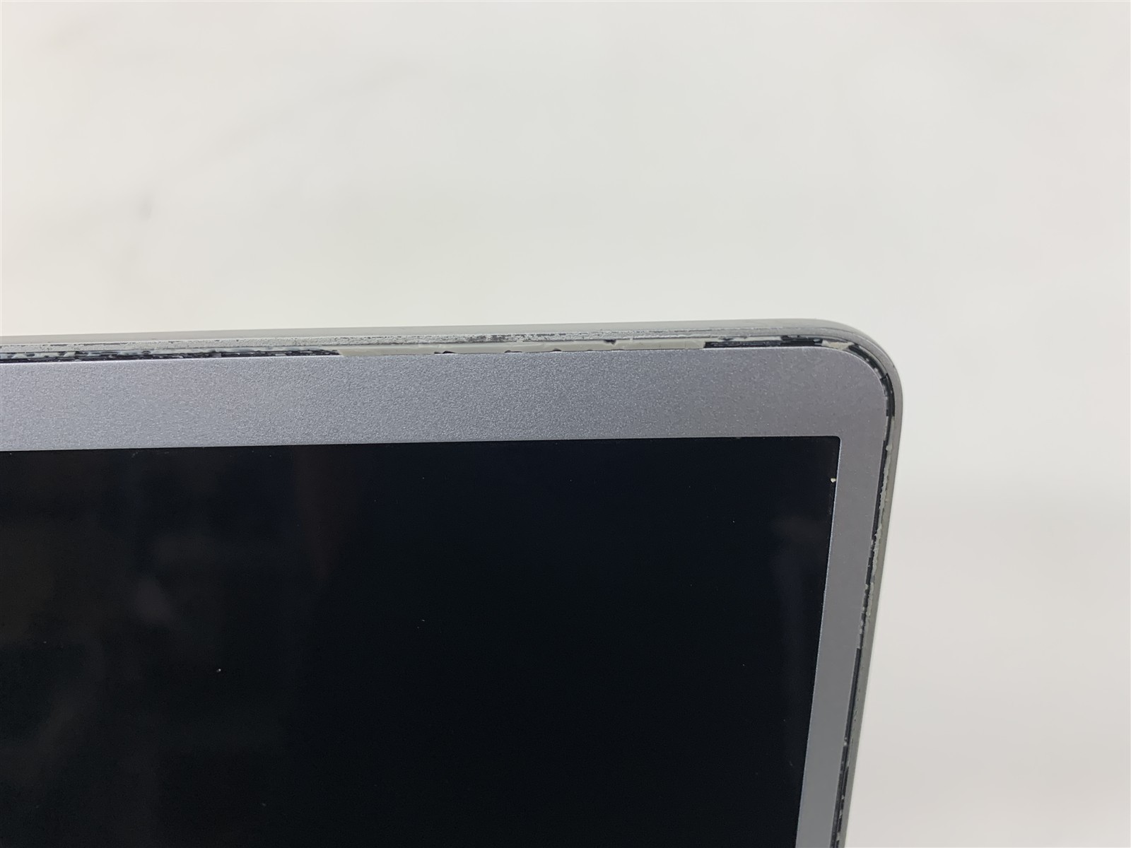 Samsung Notebook 9 15″ i7-6500U 8GB RAM 256GB SSD Win 11