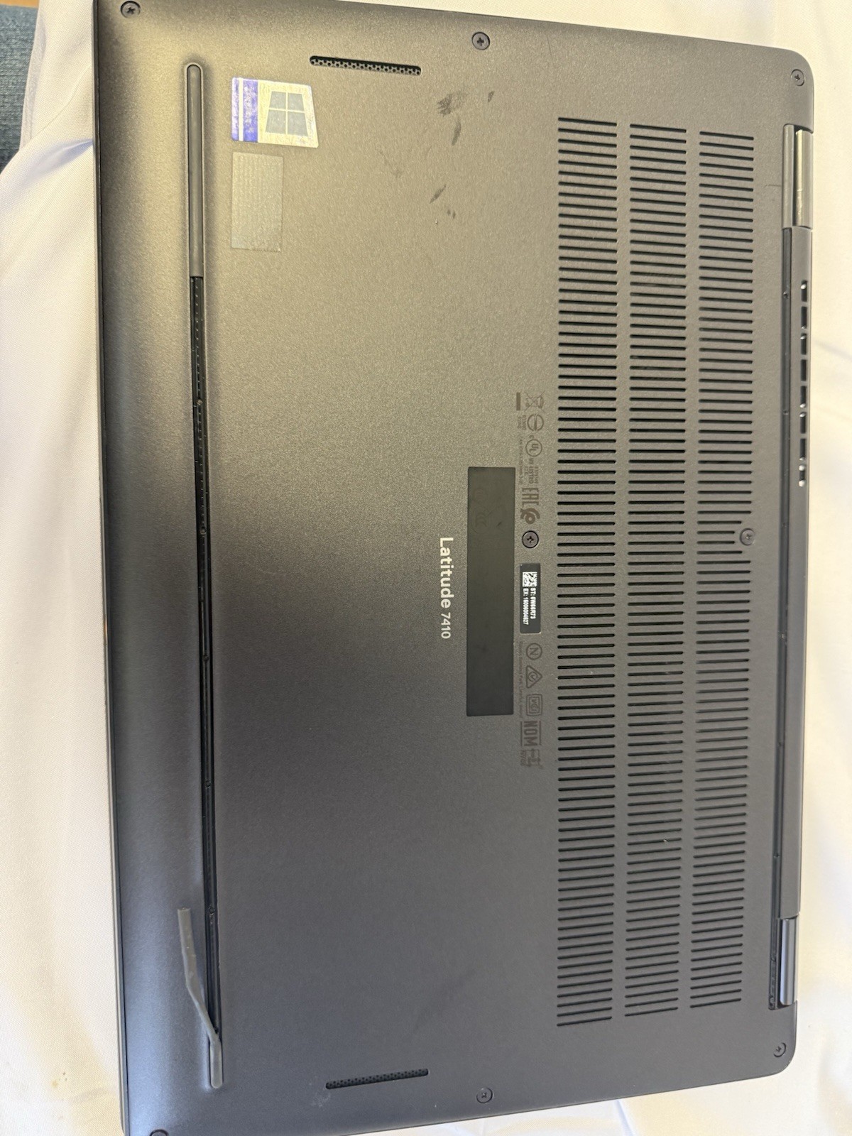 Dell Latitude 7410 14″ Core i5-10310U 1.7GHz 16GB RAM NO OS/NO SSD
