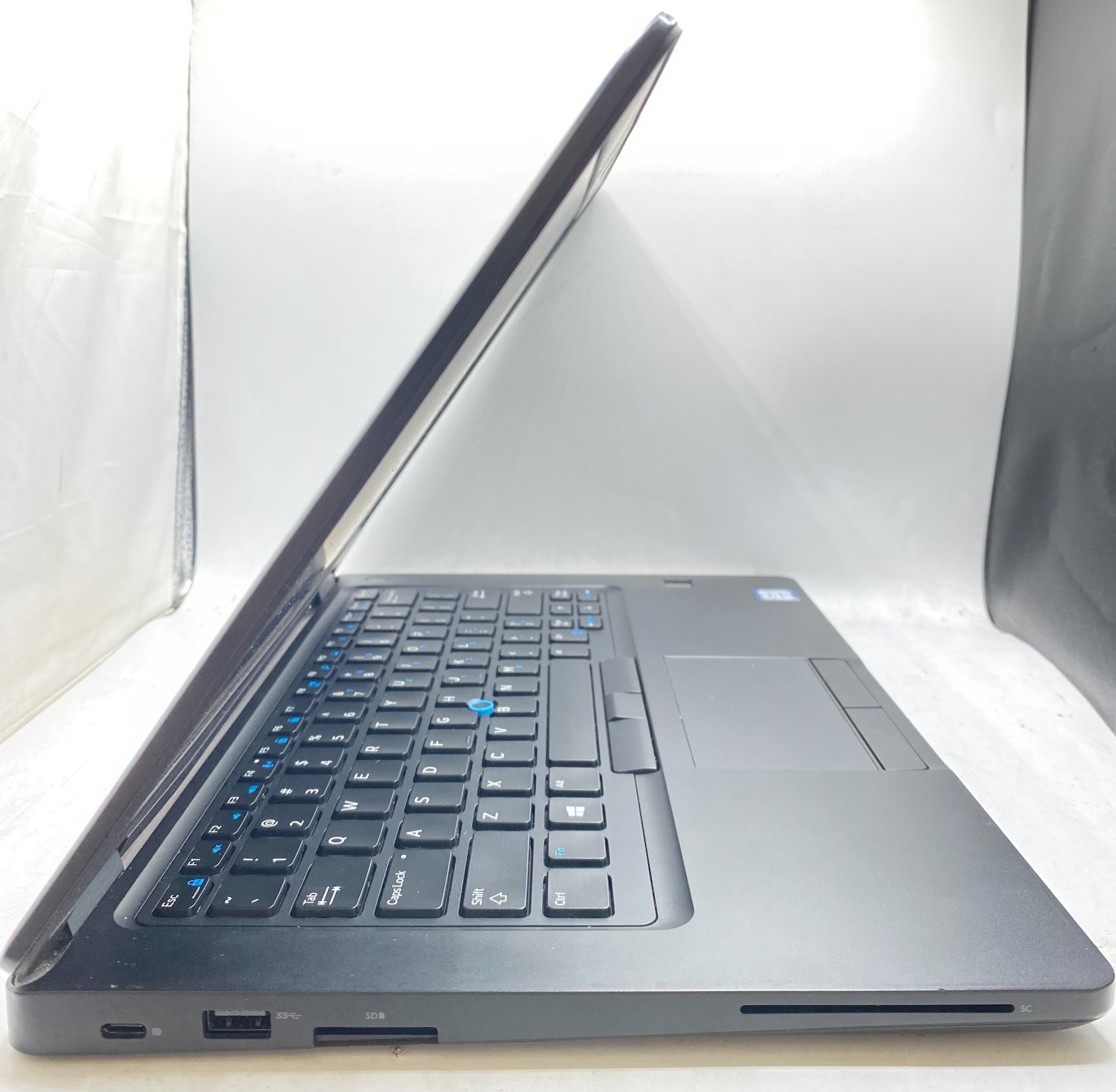 Dell Latitude 5490 14″ Laptop Intel Core i5-7300U 2.60GHz 16GB RAM 512GB SSD