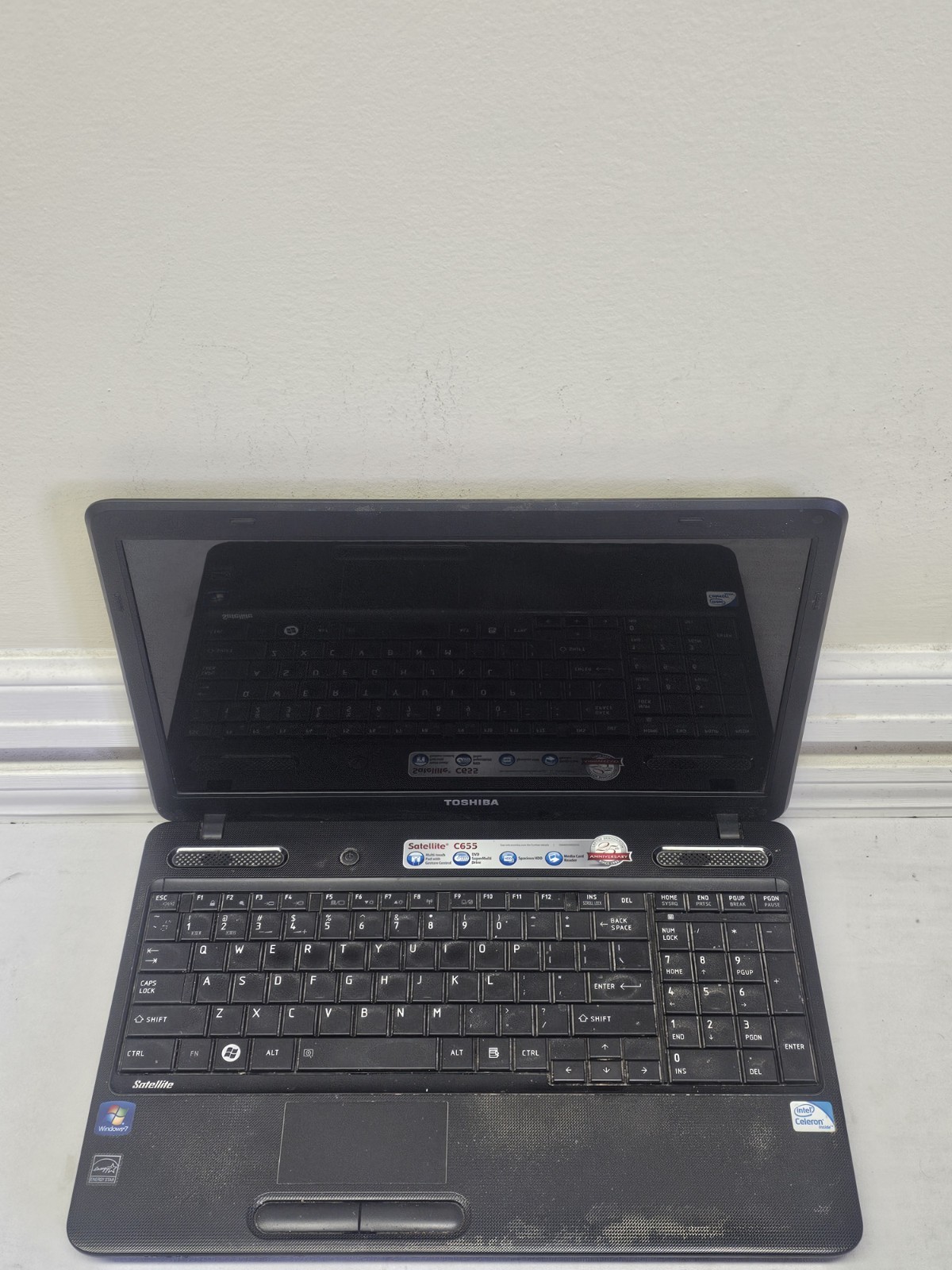 Toshiba Satellite C655 Laptop – Intel Celeron 900 – 2GB RAM – NO HDD/OS – READ