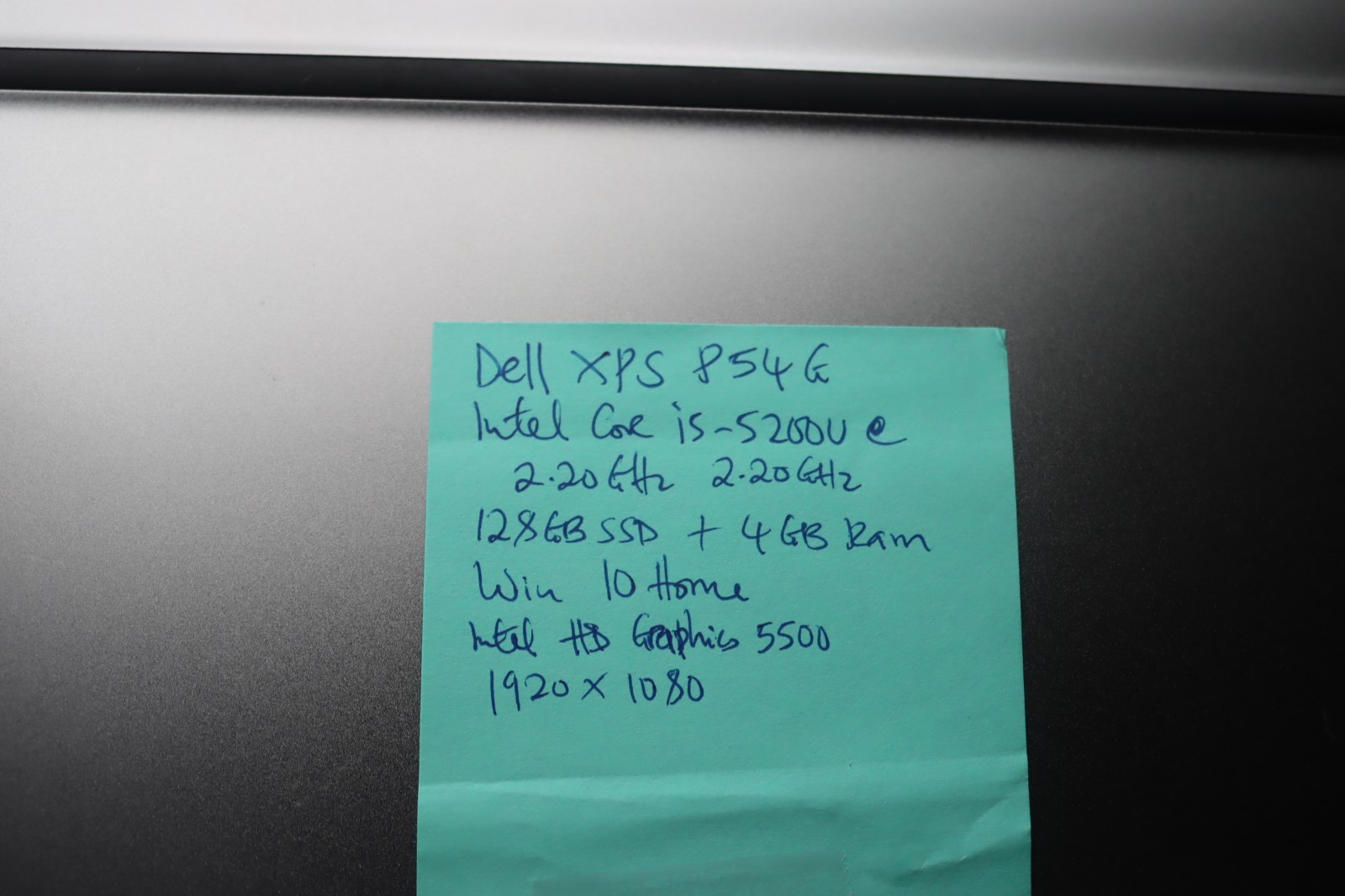 Dell XPS 13 9343, 13.3″ Intel Core i5-5200U, 4GB RAM, 128GB.