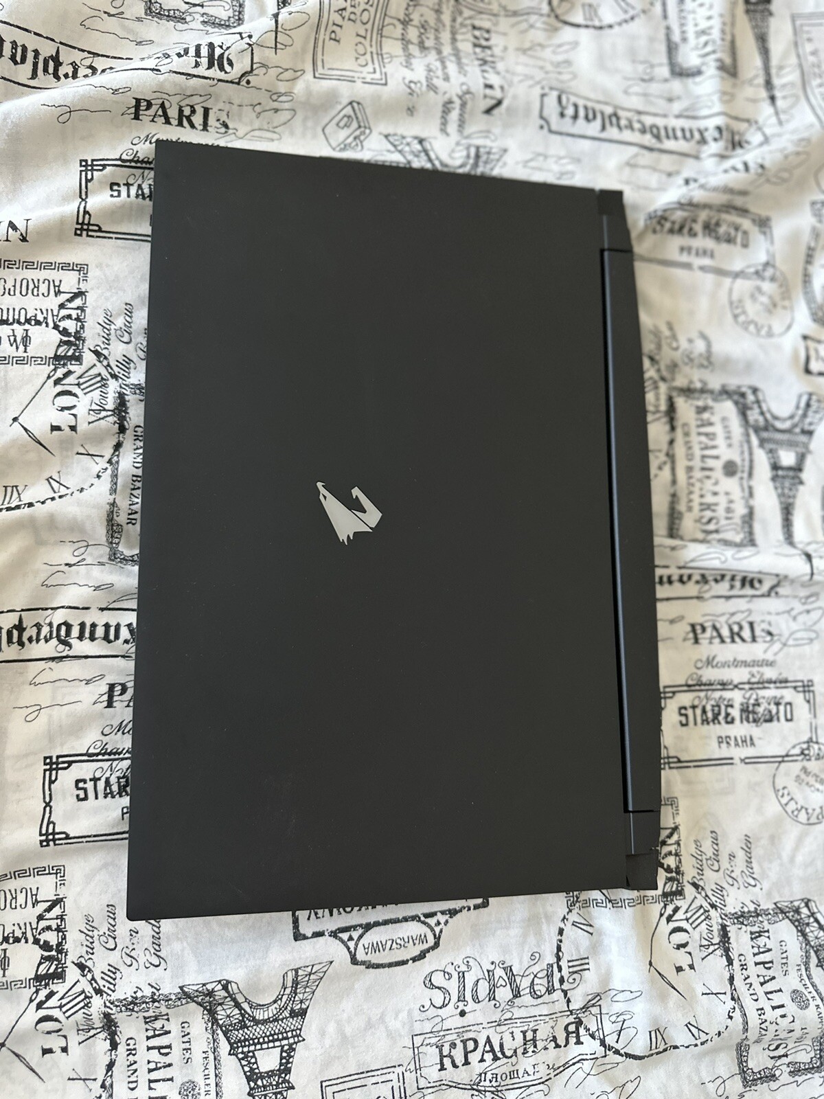 GIGABYTE AORUS 15P 15.6″ (1TB SSD, Intel Core i7 11th Gen., 4.60 GHz, 16GB)…
