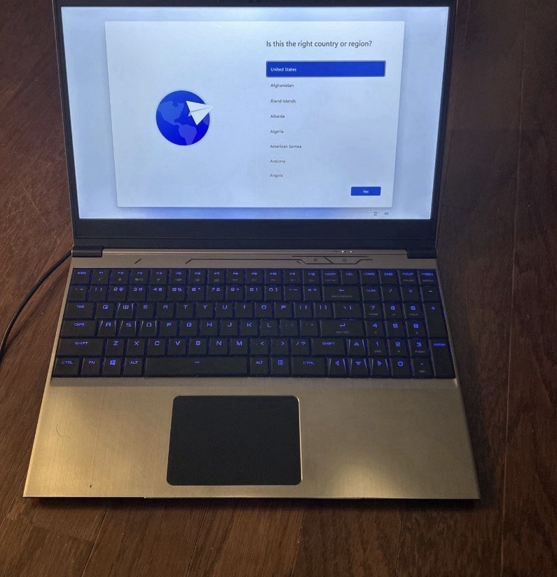 Mech 15 G2 i7-8750H GTX 1060 16GB 512GB SSD New Battery Gaming Laptop