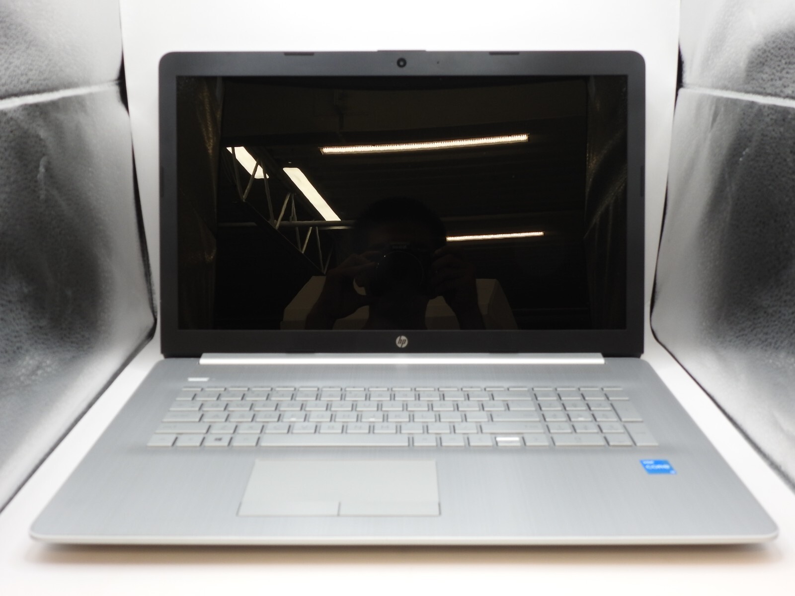 HP 17-BY4013DX 17.3″ Laptop – *OPEN BOX* MINT CONDITION