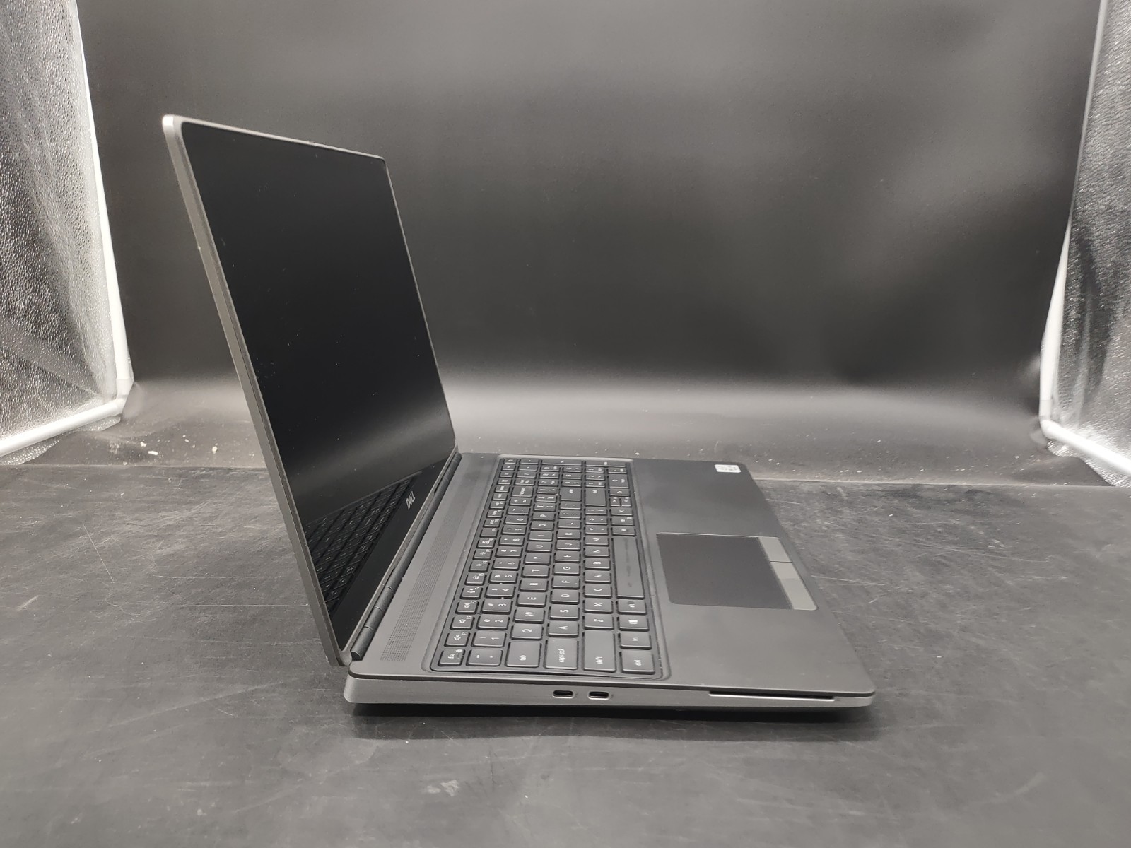 Dell Precision 7550 i7 10850H @ 2.70Ghz 32GB RAM NO SSD NO OS