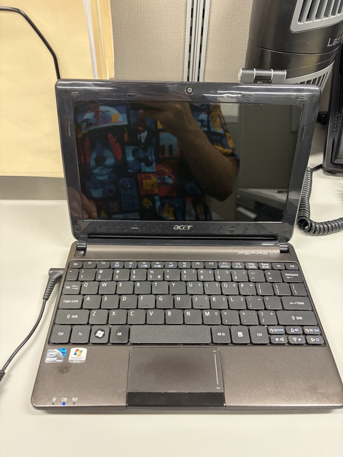 Acer Aspire One D257 Netbook Windows 7 Starter Intel Atom 10.1in Black Wi-Fi
