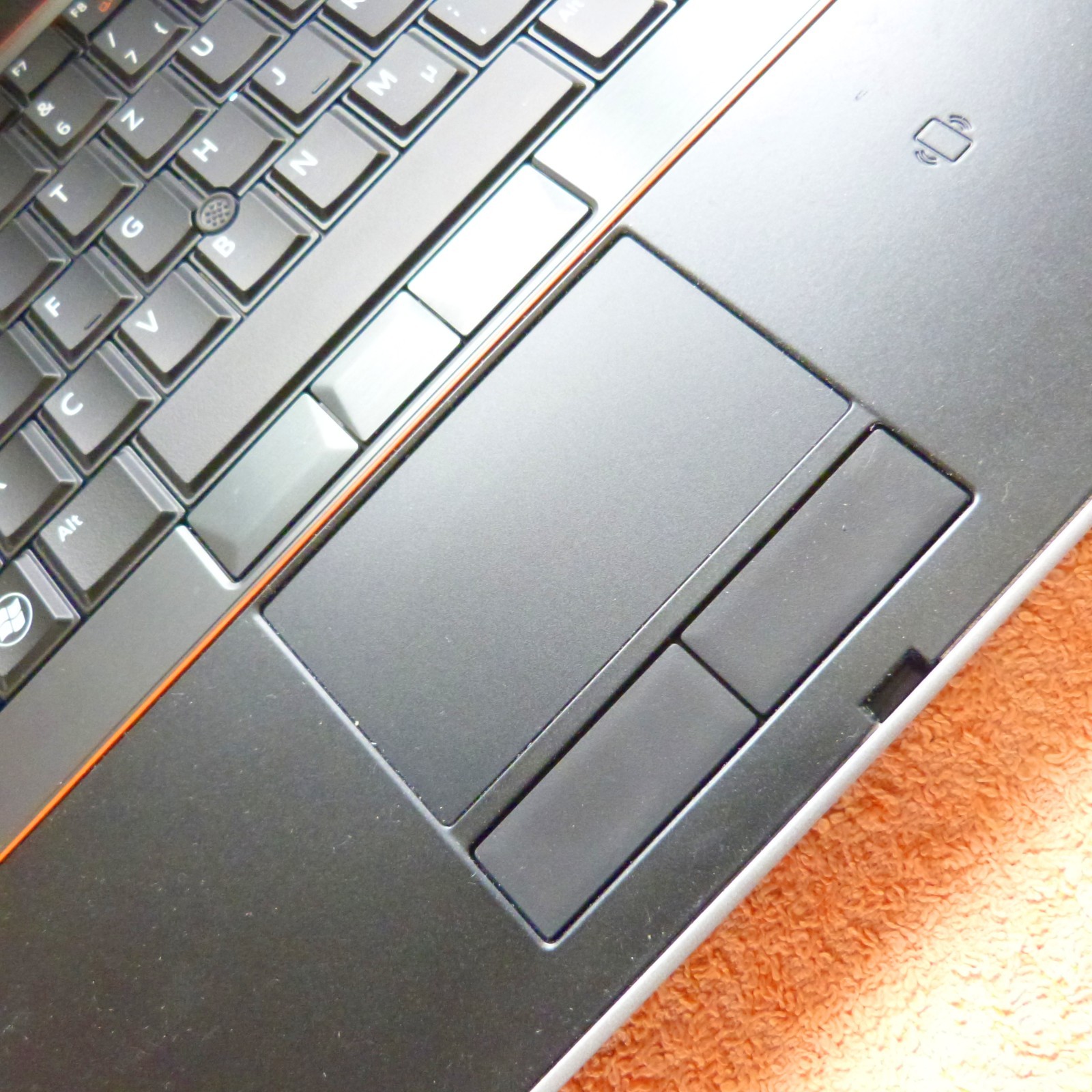 XL LOT with DOCK Dell E6520 METAL Business 15″ FHD l Windows 11 SSD CORE i7