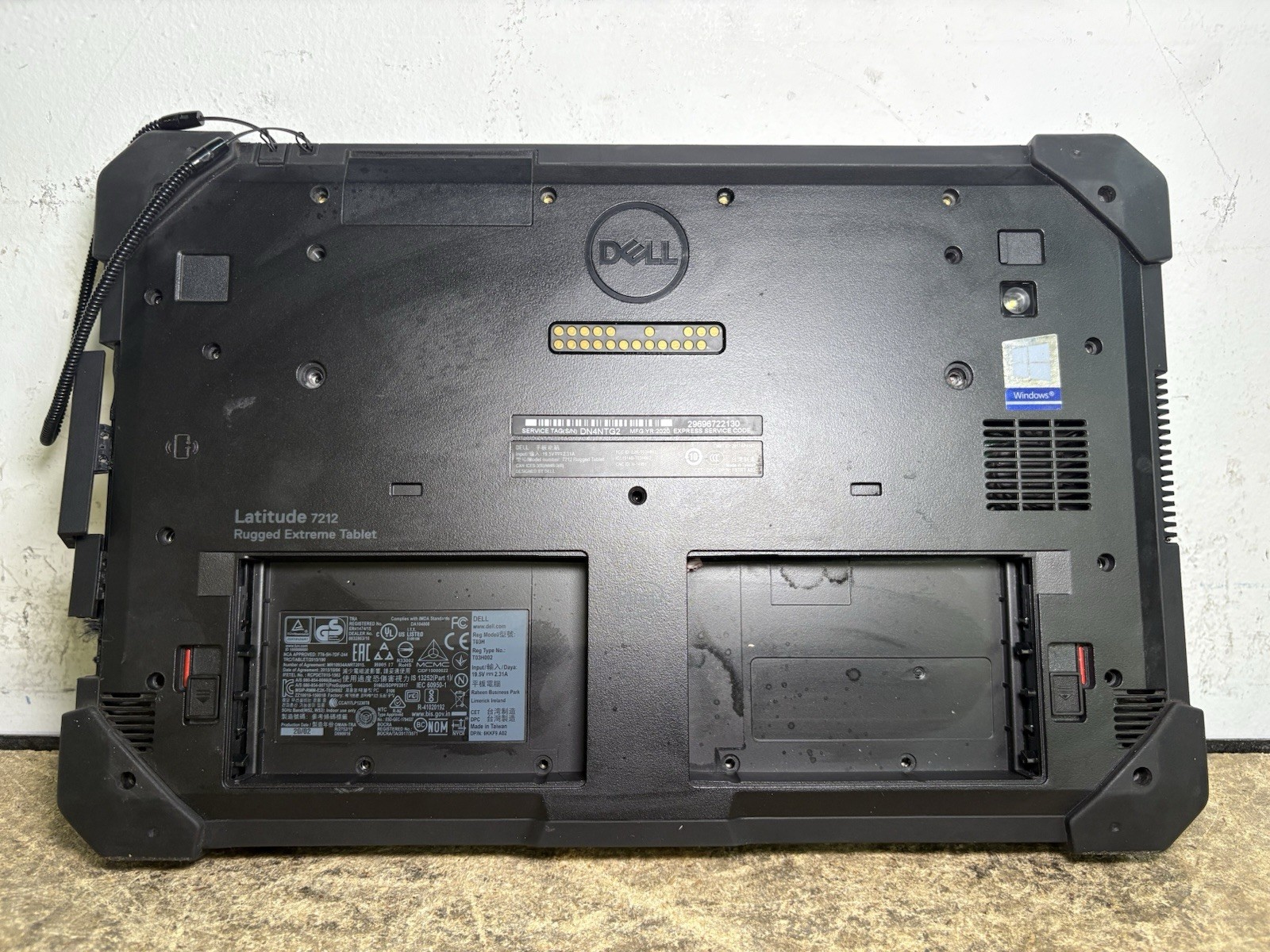 Dell Latitude 7212 Rugged Extreme Tablet i5-8350U 8GB RAM NO SSD NO BATT