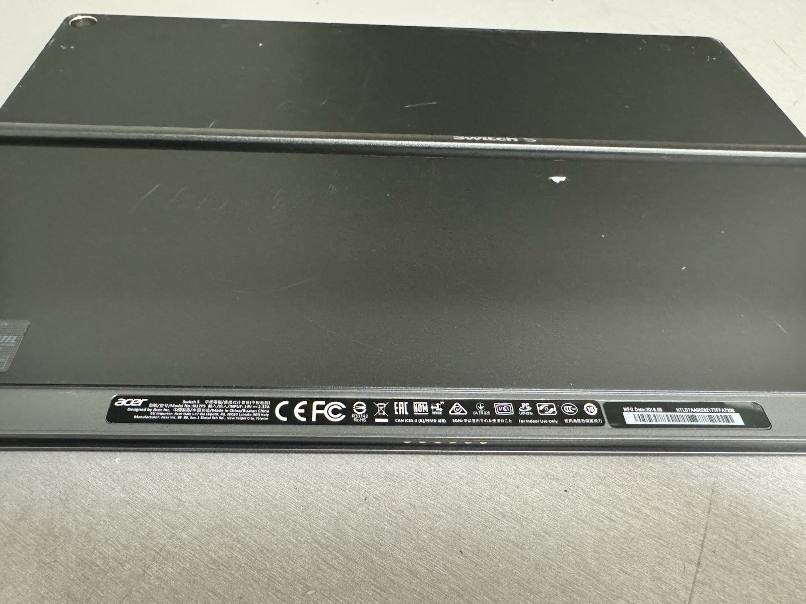 Acer Switch 5 2-in-1 N17P5 Core i3-7130U 2.70GHz 128GB 4GB Ram #2