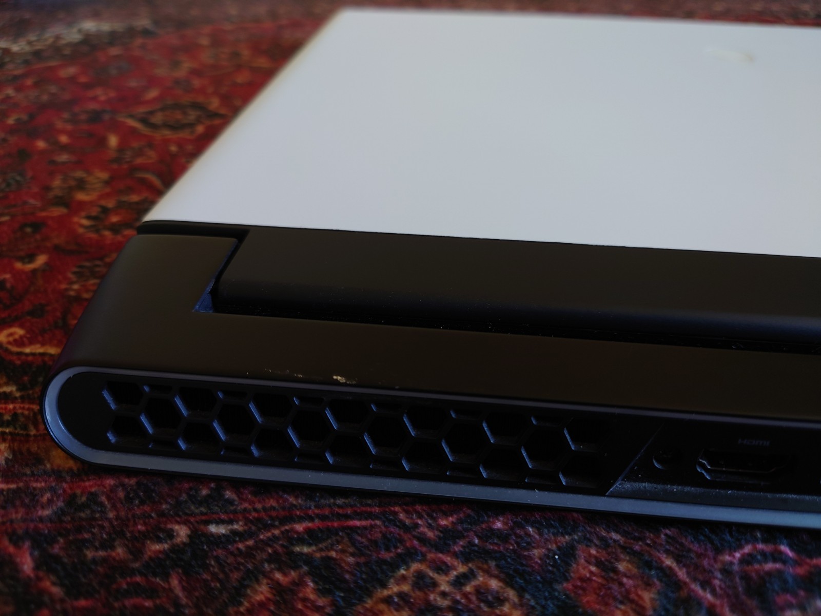 Alienware m15 r4 – FHD 300Hz – RTX 3070 – Core i9-10980HK – 32GB – 1TB SSD