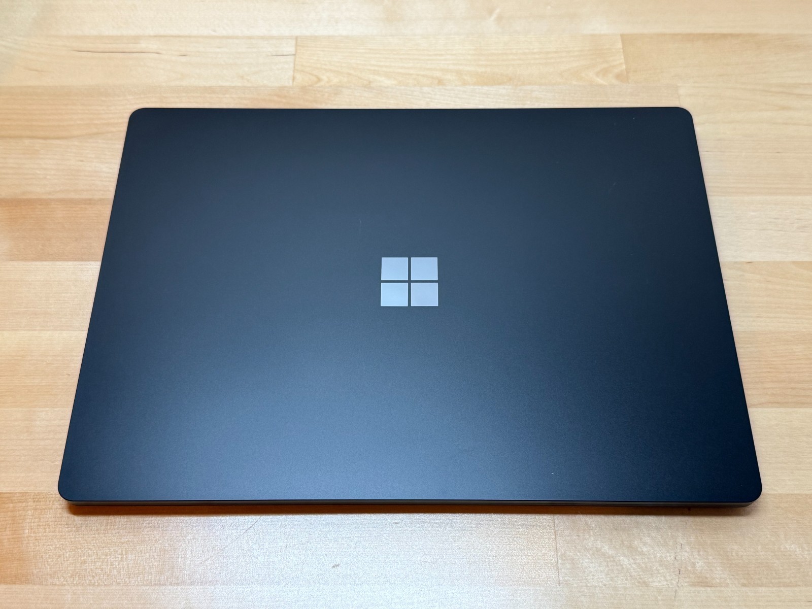 Microsoft Surface Laptop 6 13.5″ U5-135H 16GB 256GB Black ZJQ-00001