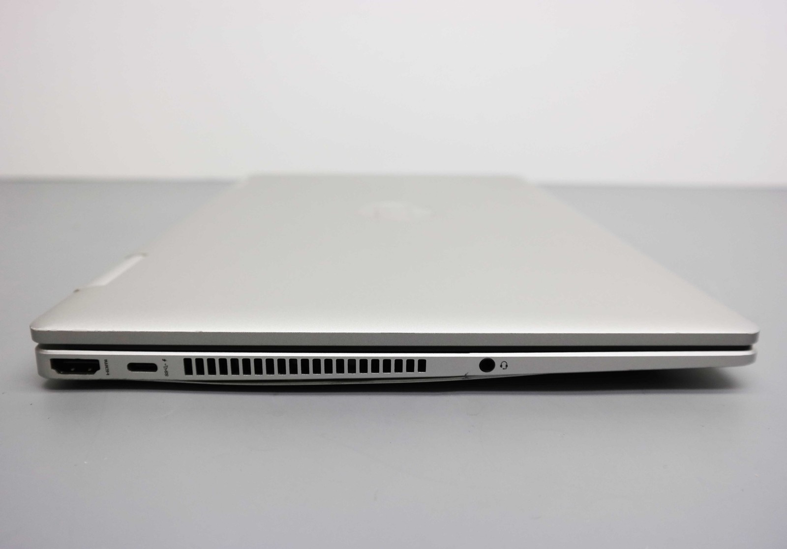 HP Pavilion x360 14-ek0033dx 14″ Core i5-1235U 8GB 512GB SSD