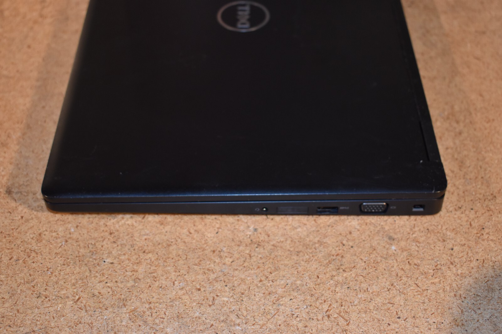 Dell Latitude 5590 Quad Core i5-8250U 1.6 GHz 8GB RAM 128GB SSD Windows 11 Pro