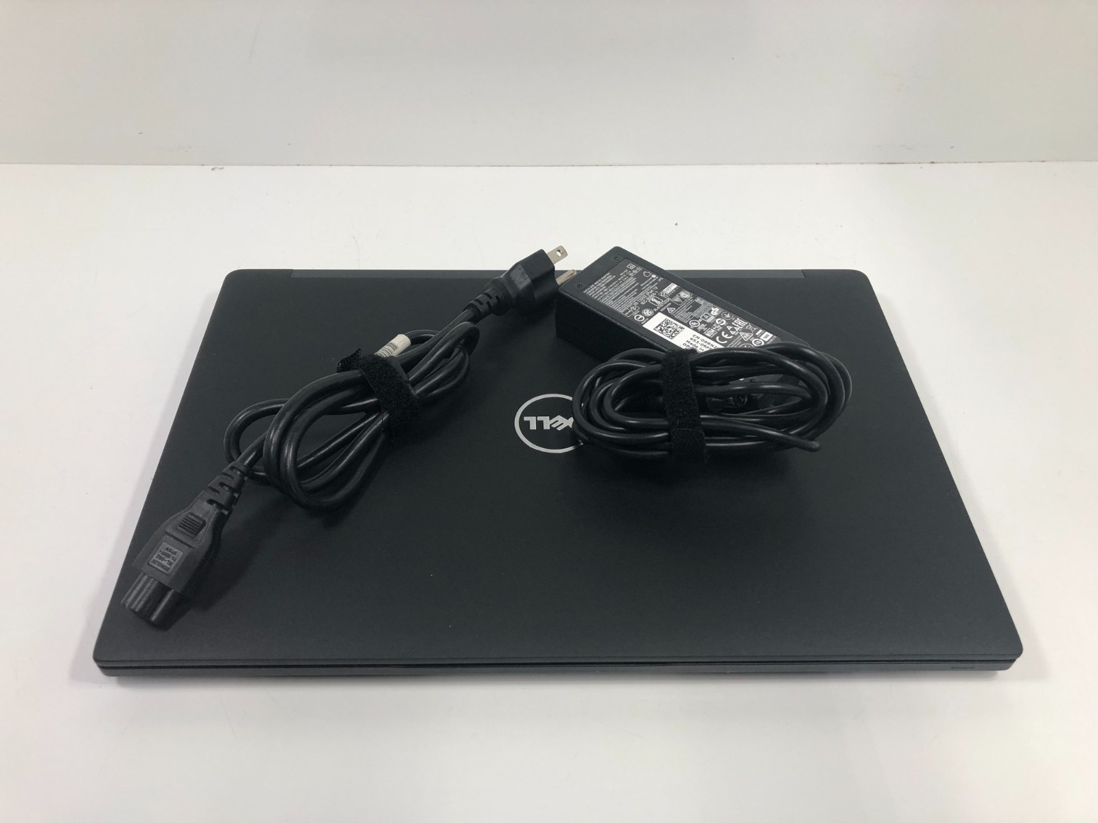 Dell Latitude 7480 14″, i5-7200U, 8GB, 128GB NVMe, Windows 11 Pro