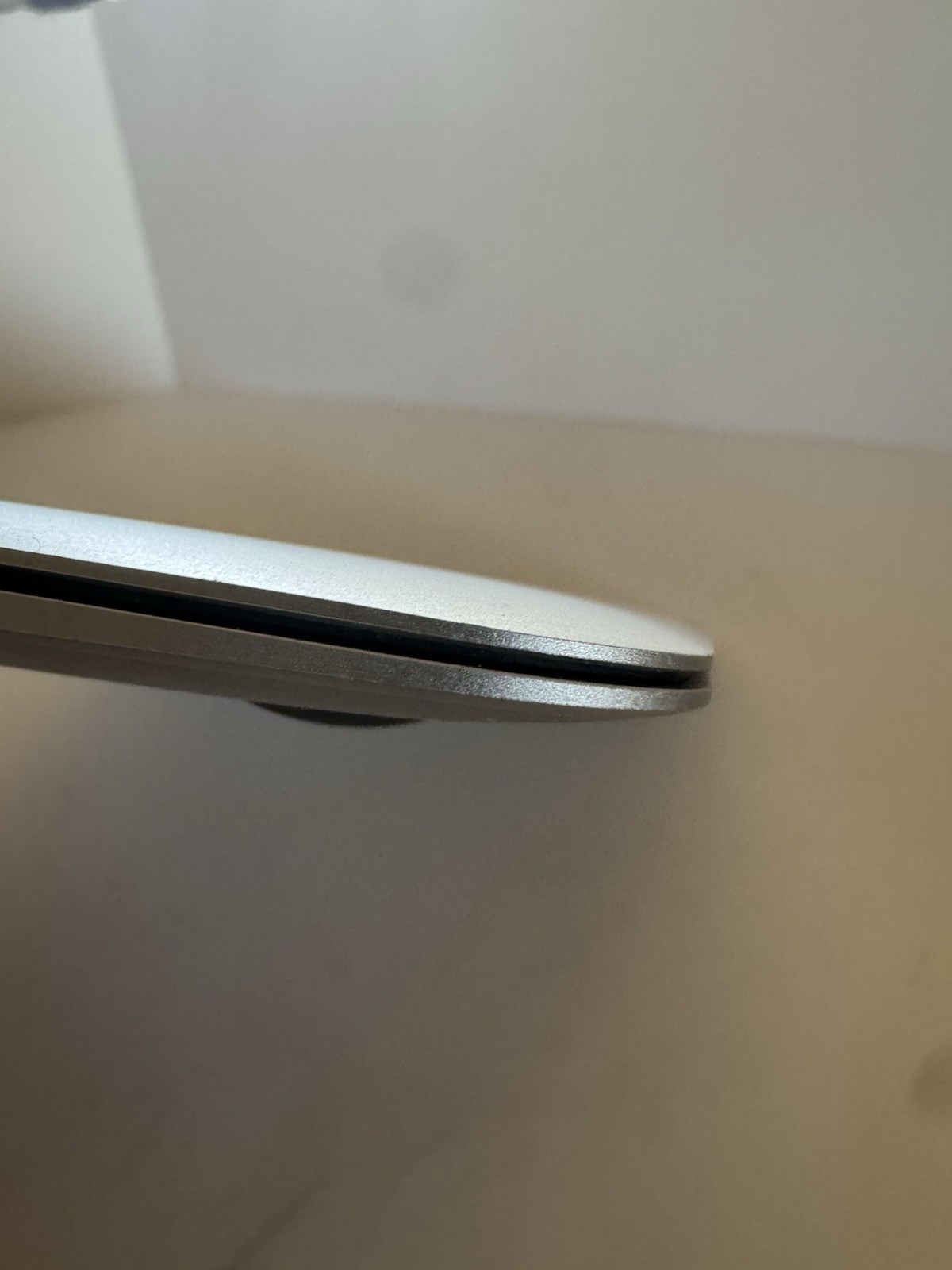 Apple MacBook Air 13″ Early-2015 Core i5-5250U 1.6GHz 8GB RAM 128GB SSD A1466…
