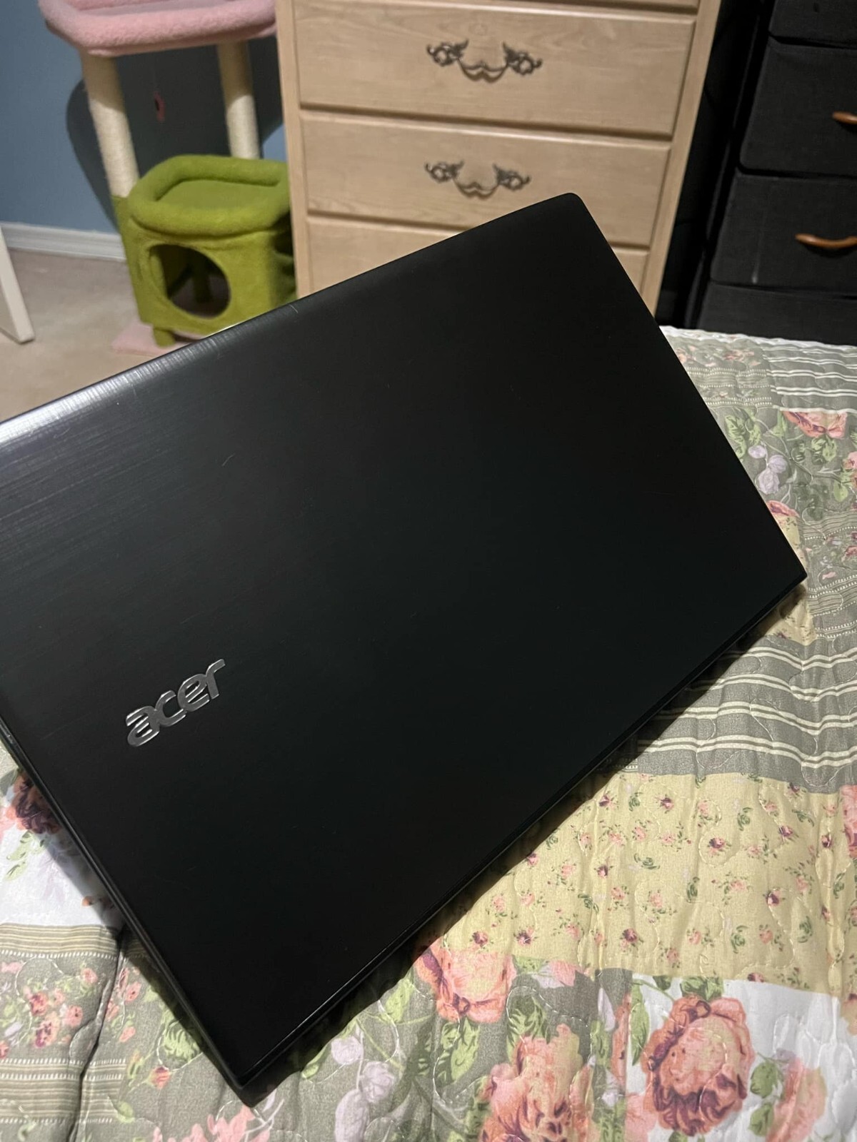 Acer Aspire E 15 E5-576-392H 15.6″ (1TB, Intel Core i3 8th Gen., 2.20GHz,…