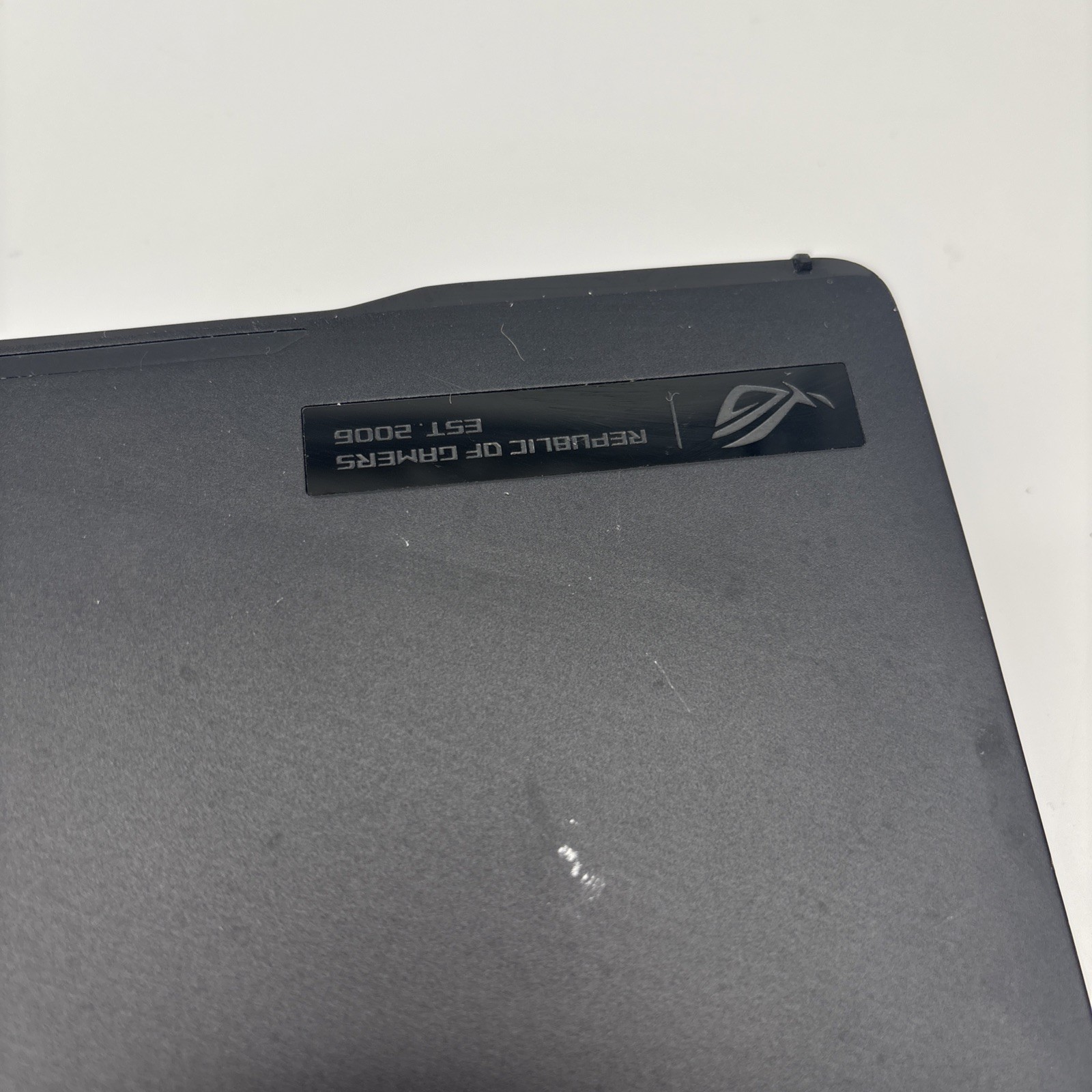 ASUS ROG Zephyrus M16 GU603H – 14” – Core i7-11800H 2.3GHz 16GB RAM 500GB SSD
