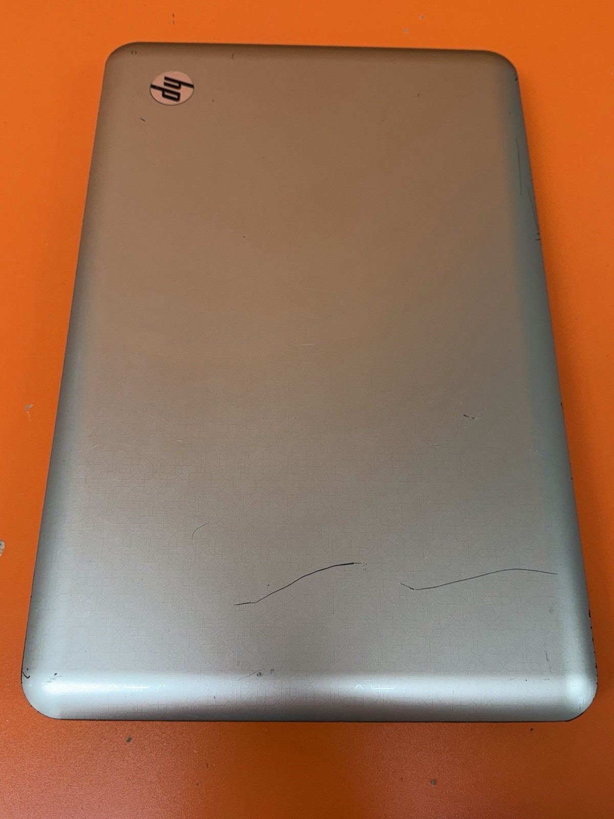 HP dv6-3217cl AMD A6-RADEON/4GB No hard drive No OS