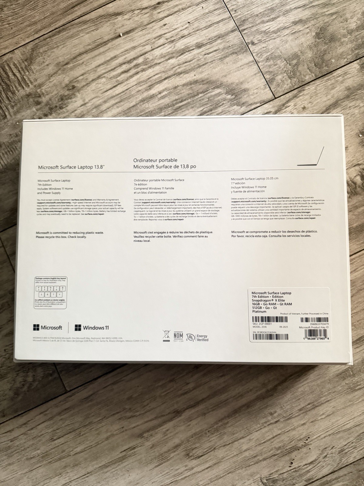 Microsoft Surface Laptop 13.8″ Snapdragon X Elite 16GB 512GB SSD Win11 Platinum