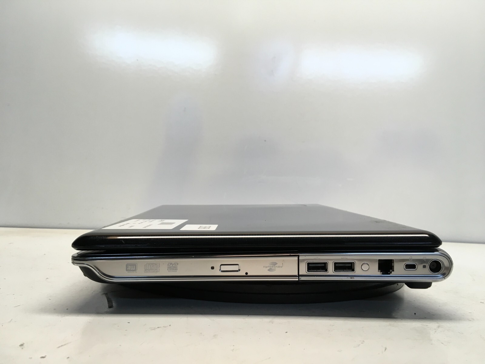 HP Pavilion DV5-1002NR AMD Turion X2 Dual-Core RM-70 256 MB NO HDD No Batt