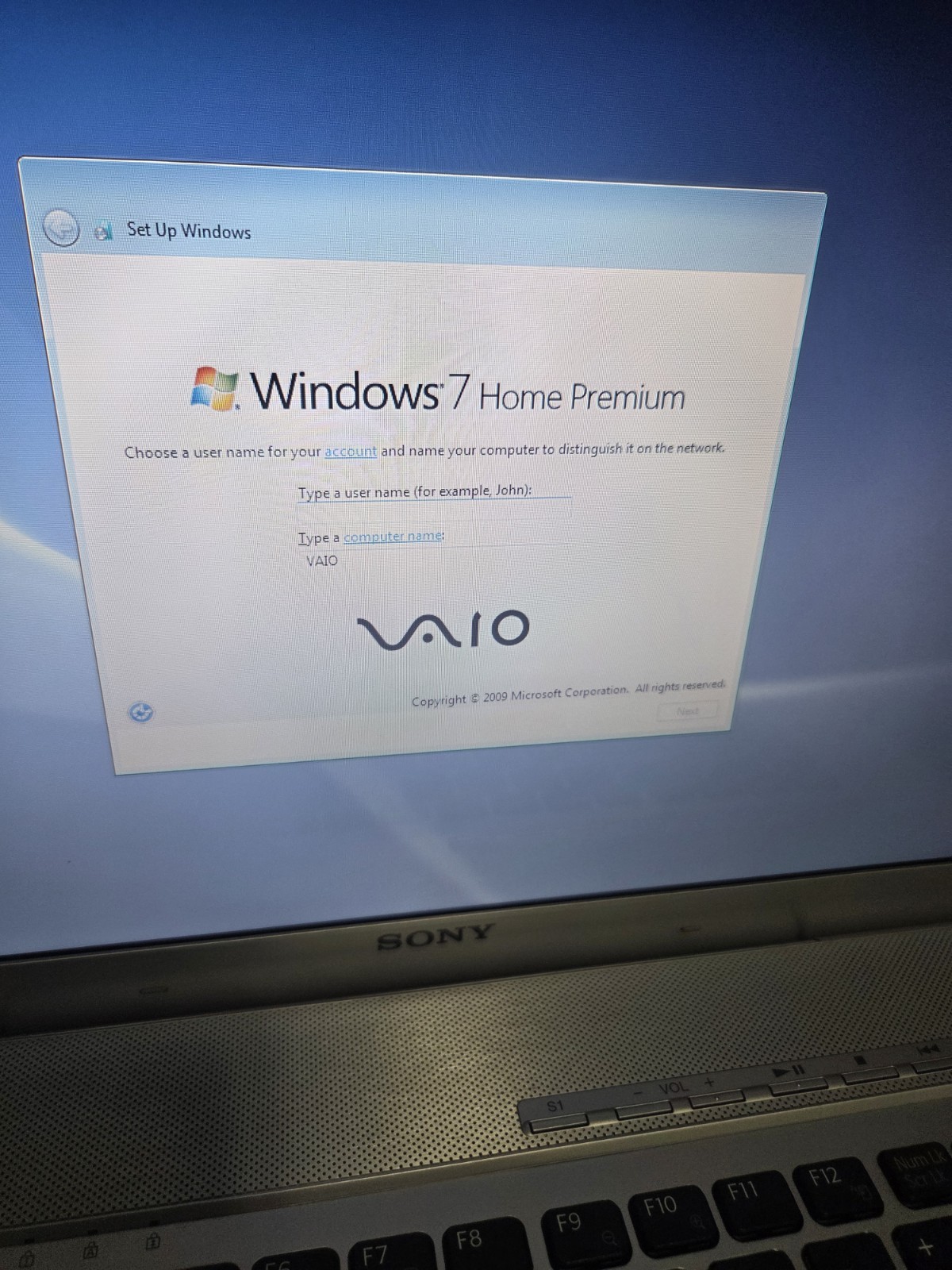 Sony VAIO VGN-FW510F 16.4″ Display Intel Core 2 Duo Radeon 4650 Gpu Factory