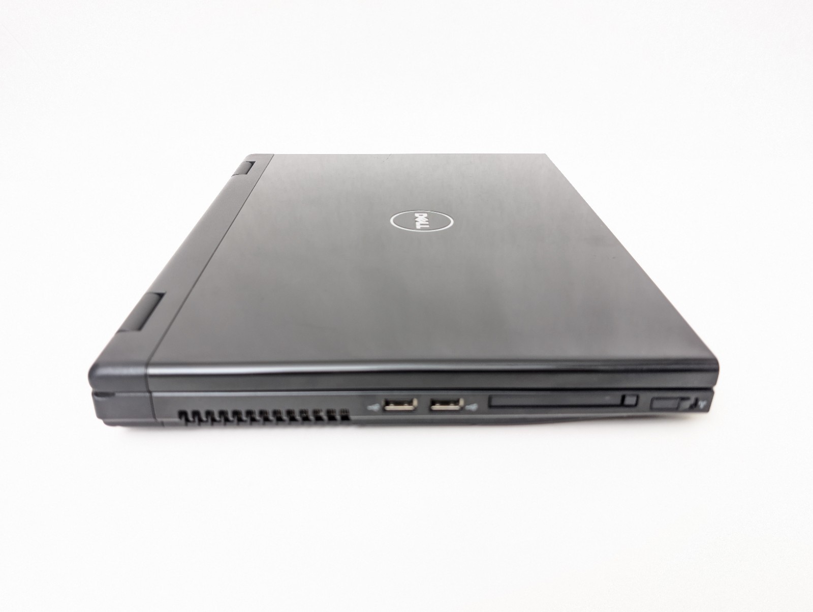Dell Vostro 1520 Core 2 Duo T6670 2 GB RAM 500GB HDD MX Linux Needs Battery