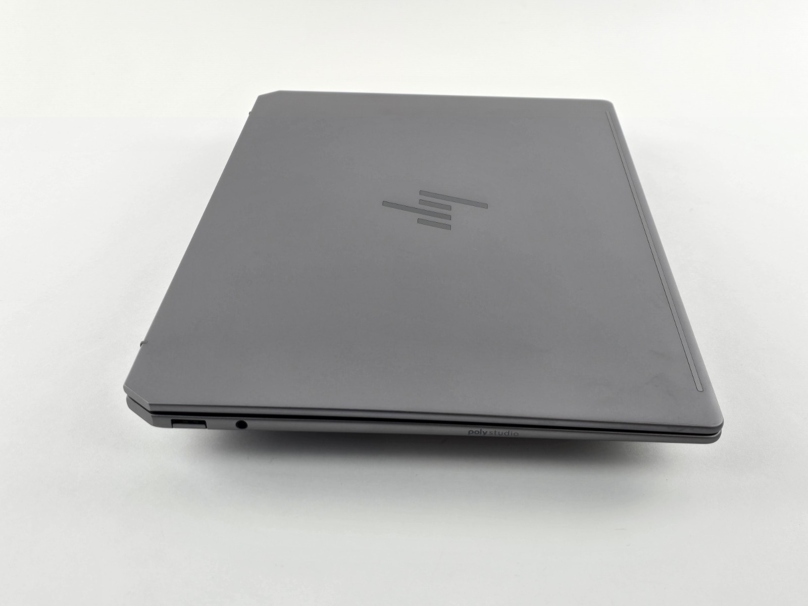 HP OmniBook Ultra 14″ 2.2K Touch, AMD Ryzen AI 9 365, 32GB RAM, 1TB SSD – Good