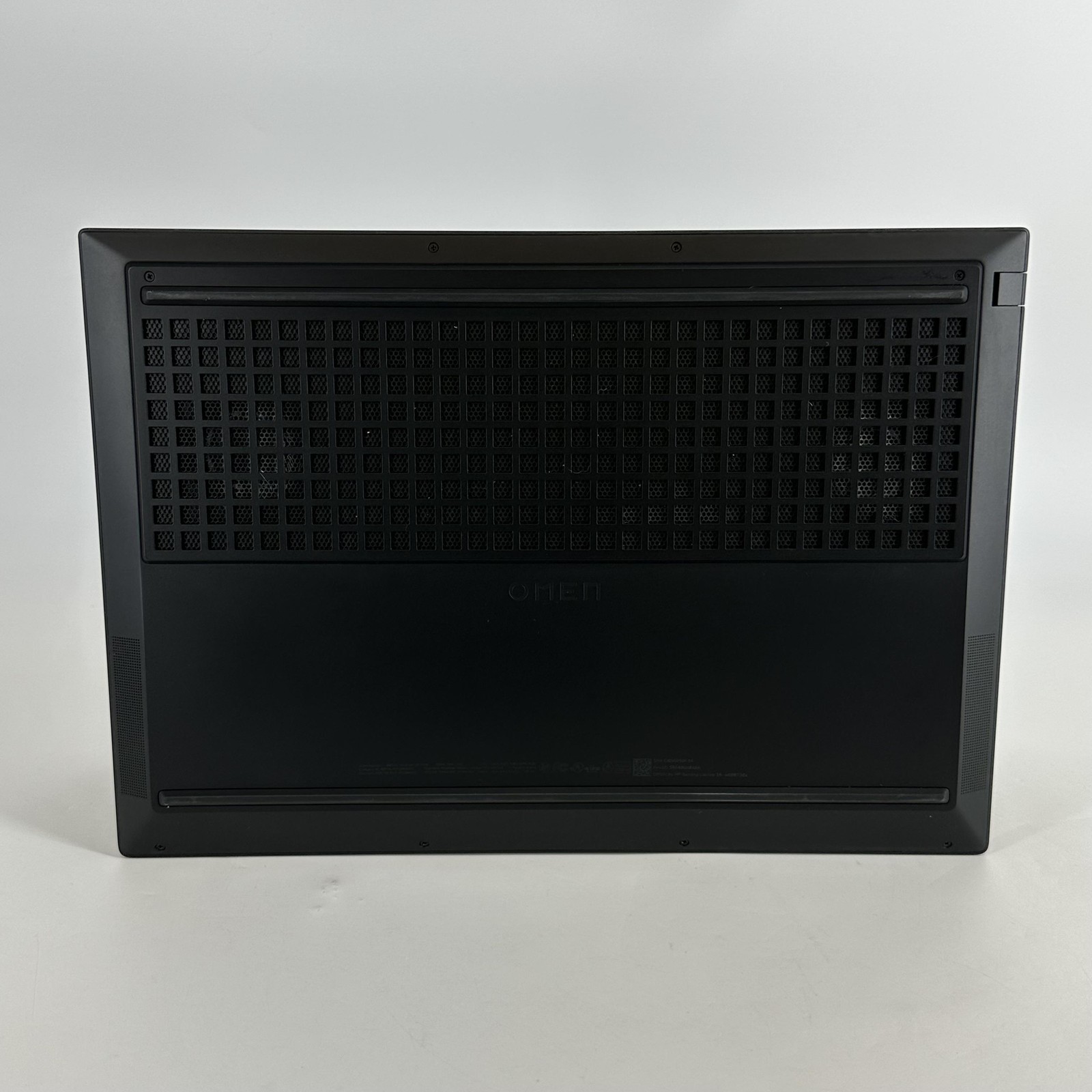 HP Omen 16 Black 165Hz FHD 2.4 GHz i7-13620H 16GB 1TB SSD RTX 4060 Very Good
