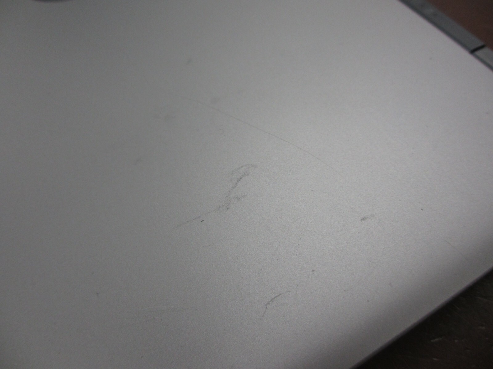 Dell Latitude E7240 I5-4300U 1.9GHz 8GB Web-Cam Laptop [NO AC/HDD/OS]