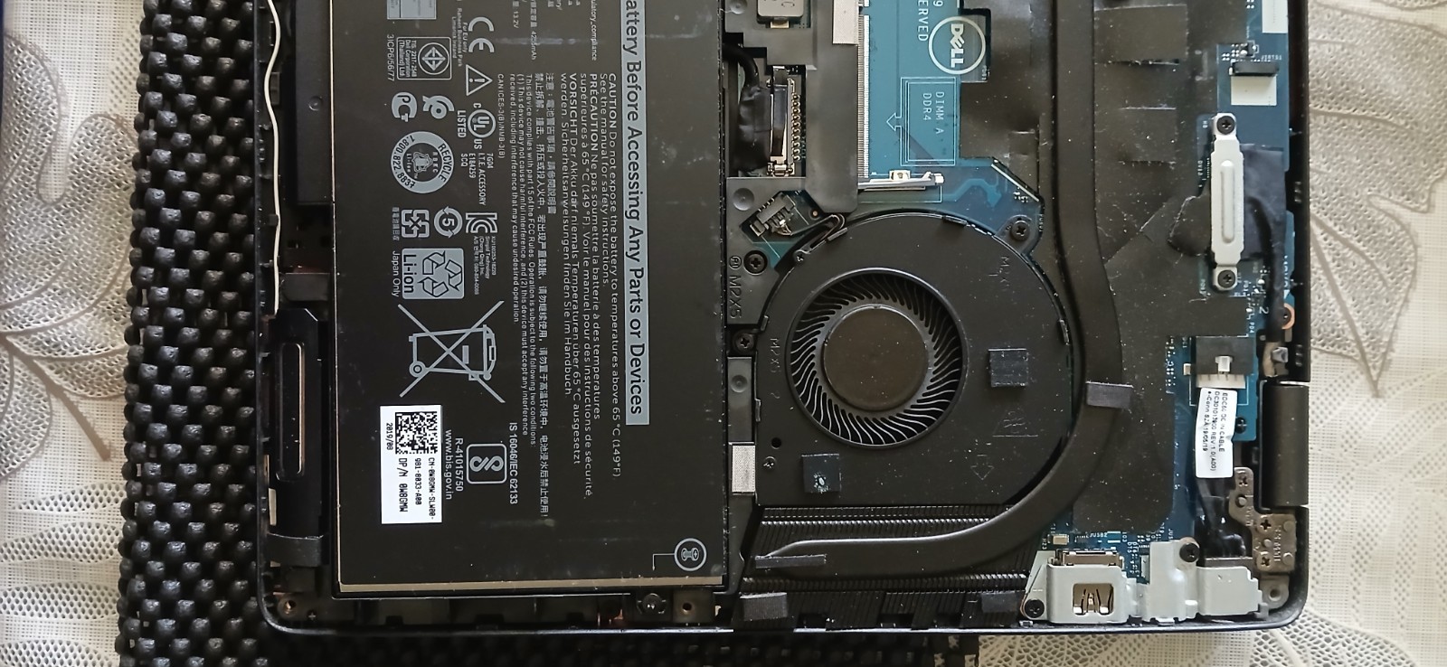 Dell Latitude 5500 15.6″ i7 8th Gen No Memory No ssd Win10 1920×1080