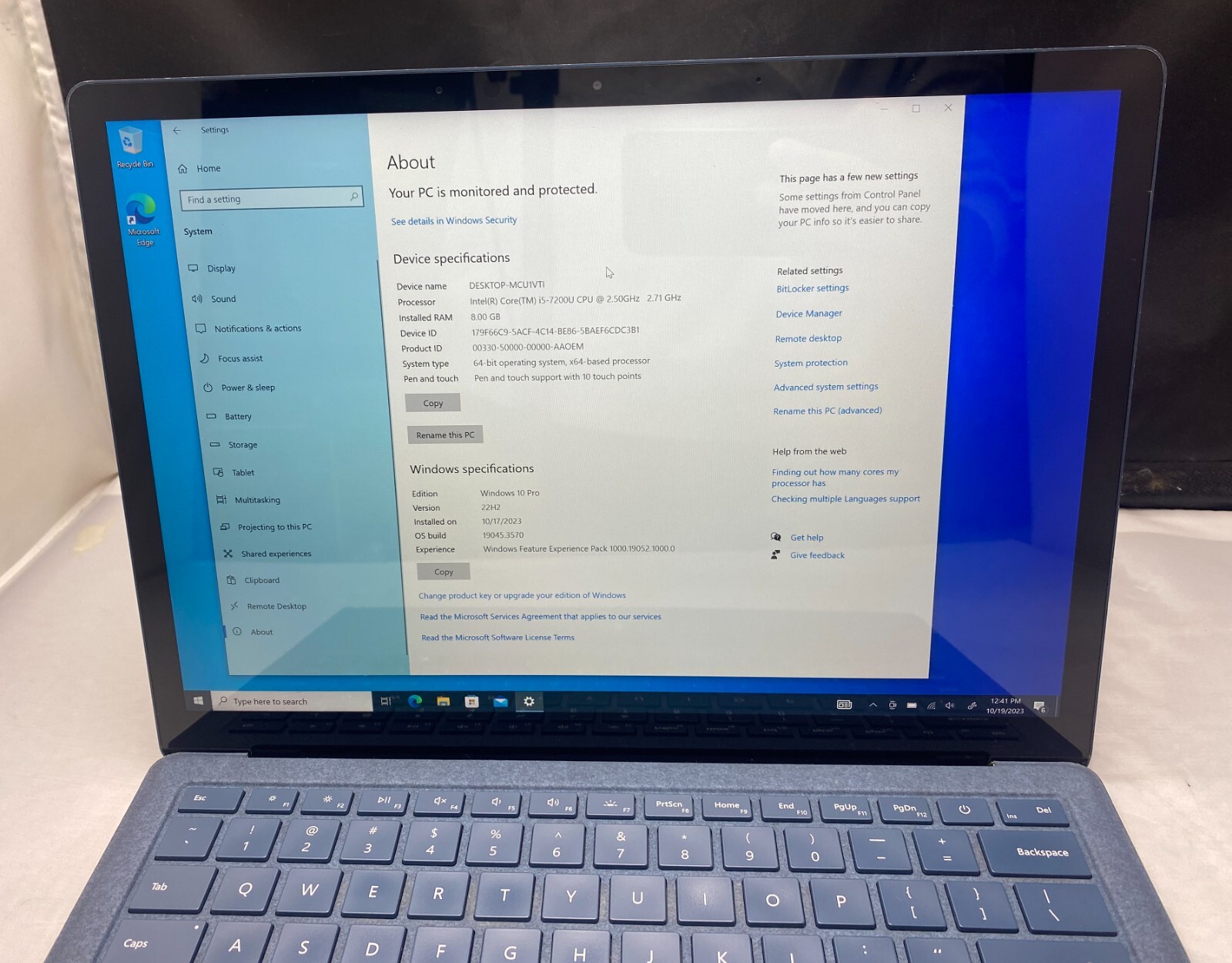 Microsoft Surface Laptop 13.5” – Intel Core i5 – 8GB – 256GB – Cobalt Cracked