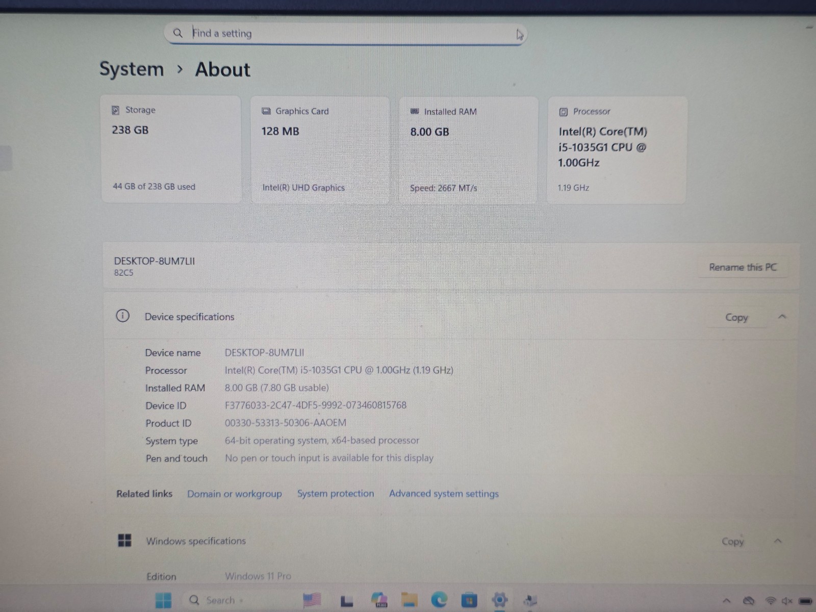 15″ Lenovo V15-IIL 82C5 – i5-1035G1, 8GB, 256GB NVMe M.2 SSD | 1080p Display!!